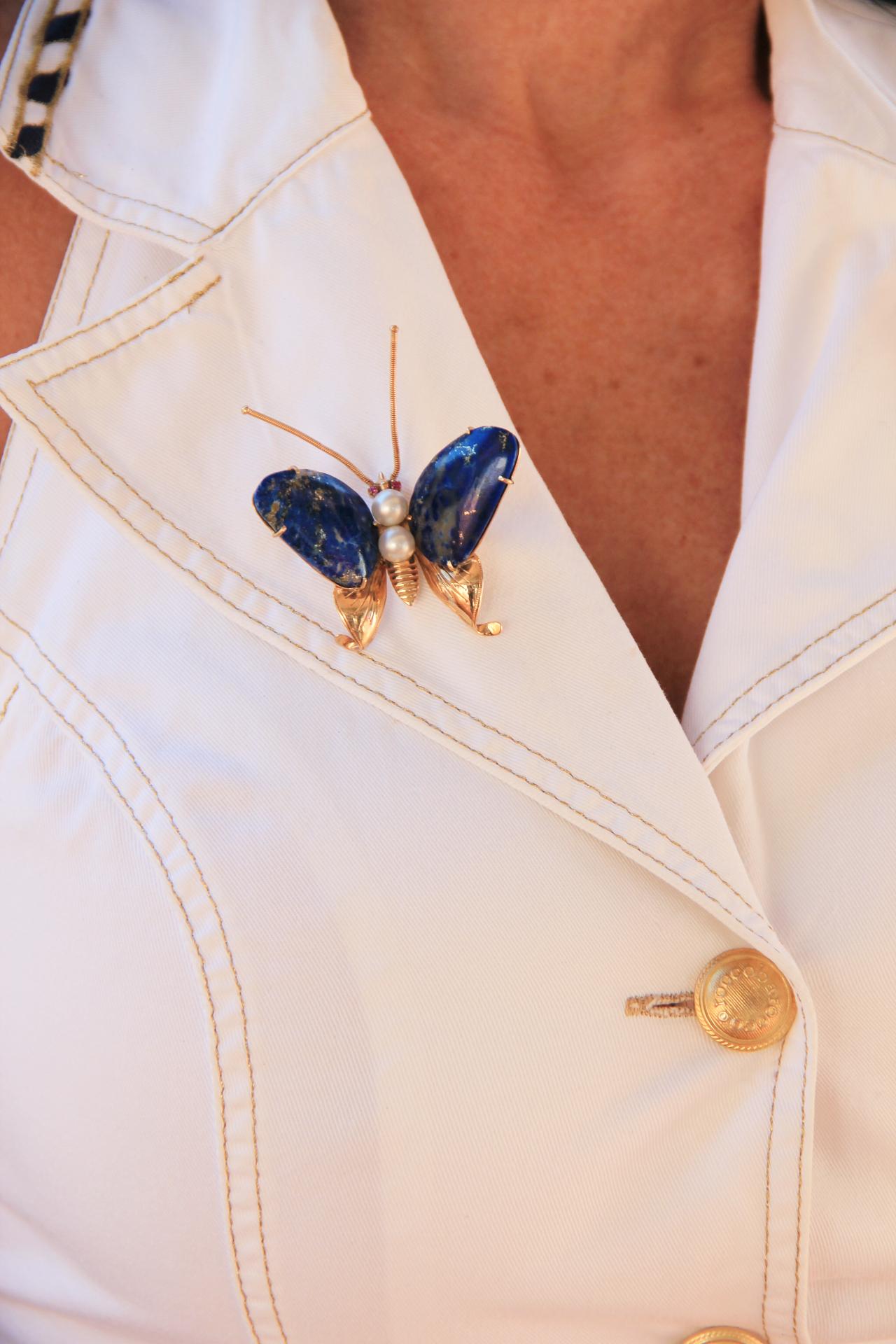 Handcraft Butterfly Lapis 14 Karat Yellow Gold Ruby Pearls Brooch For Sale 9