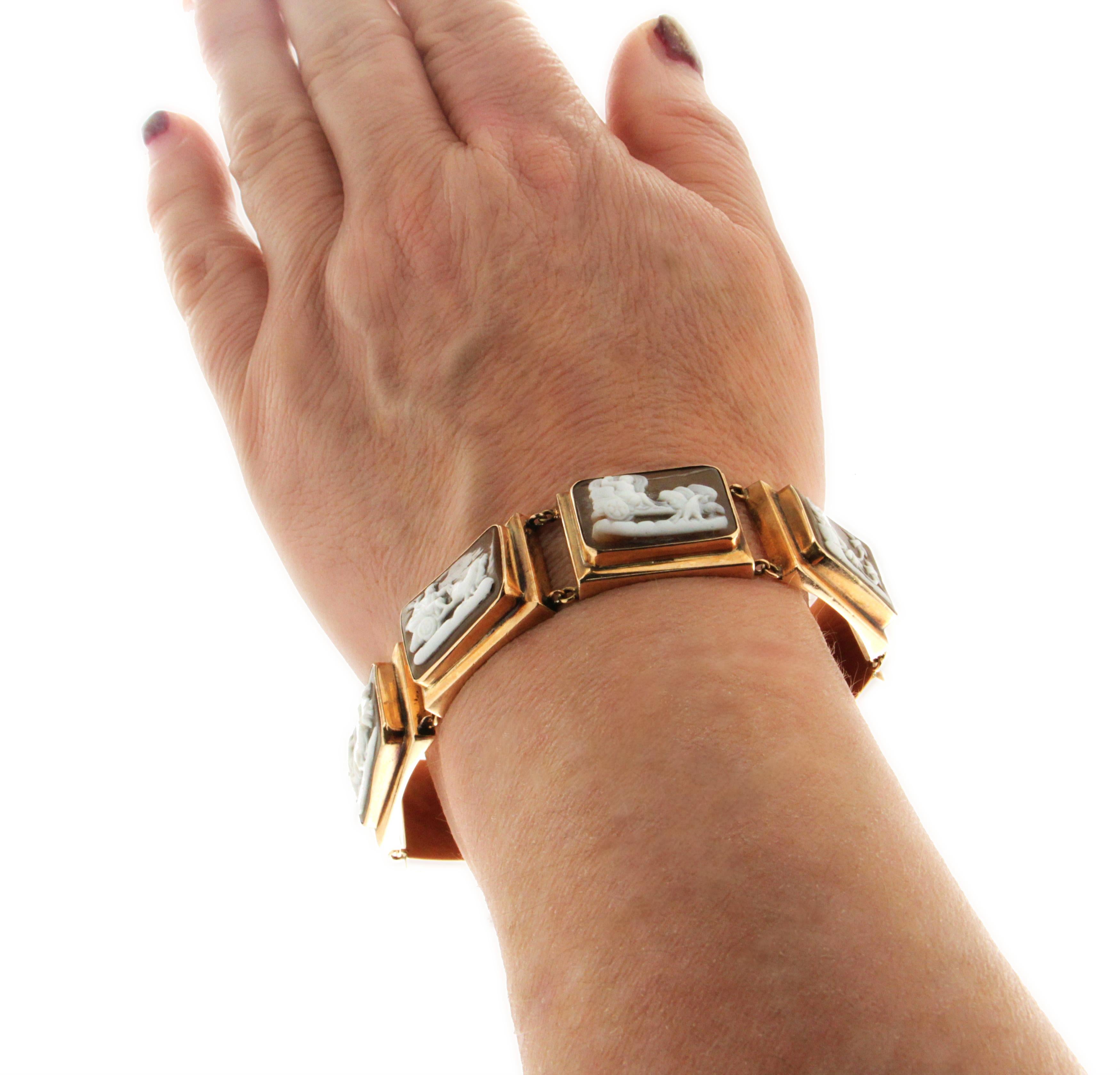 Bracelet manchette en or jaune 14 carats Handcraft Cameo en vente 2