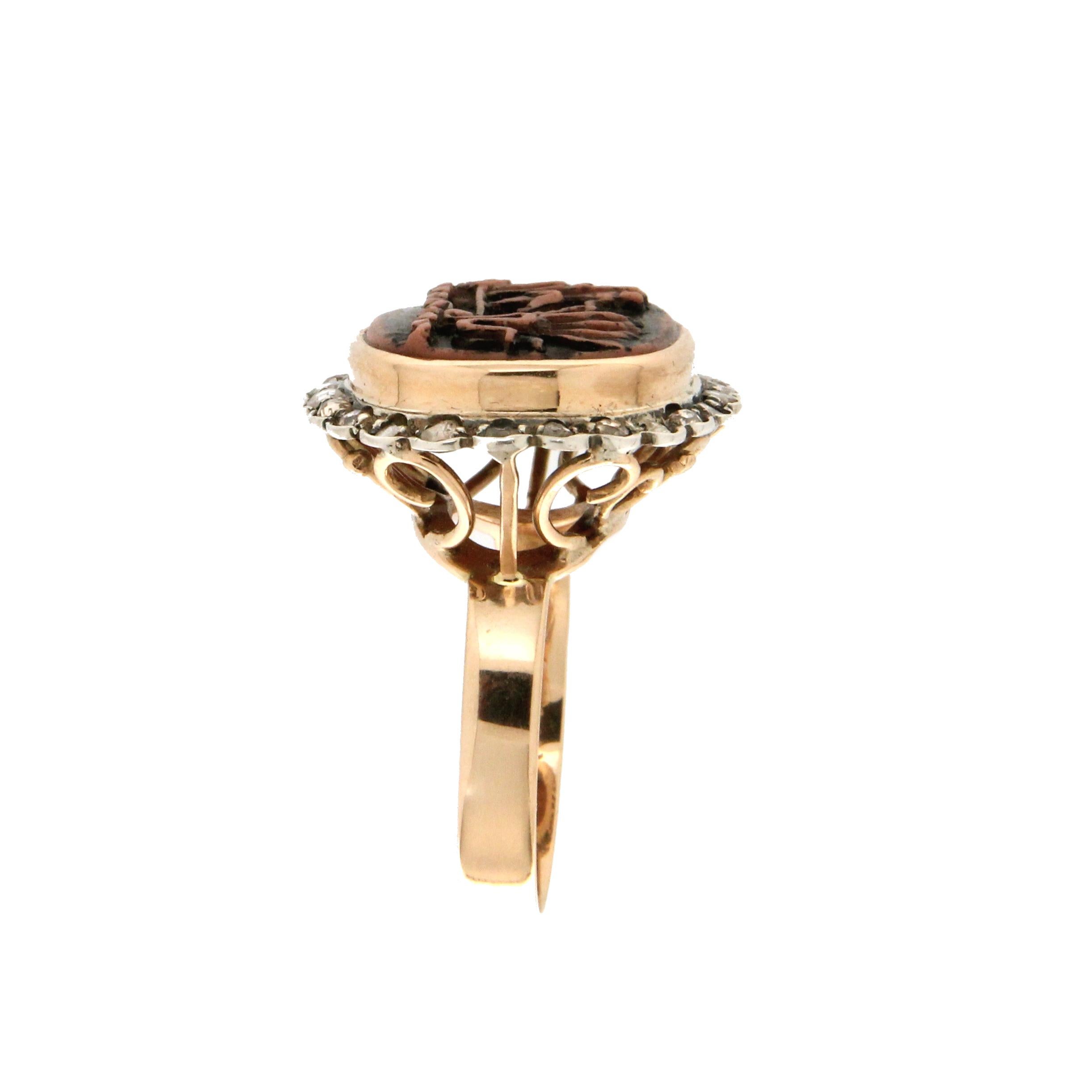 Handgefertigter Cocktail-Ring Cameo 14 Karat Gelbgold mit Diamanten im Zustand „Neu“ im Angebot in Marcianise, IT