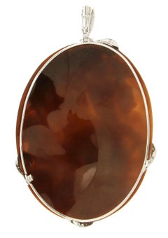 Handcraft Cameo 18 Karat White Gold Diamonds Pendant