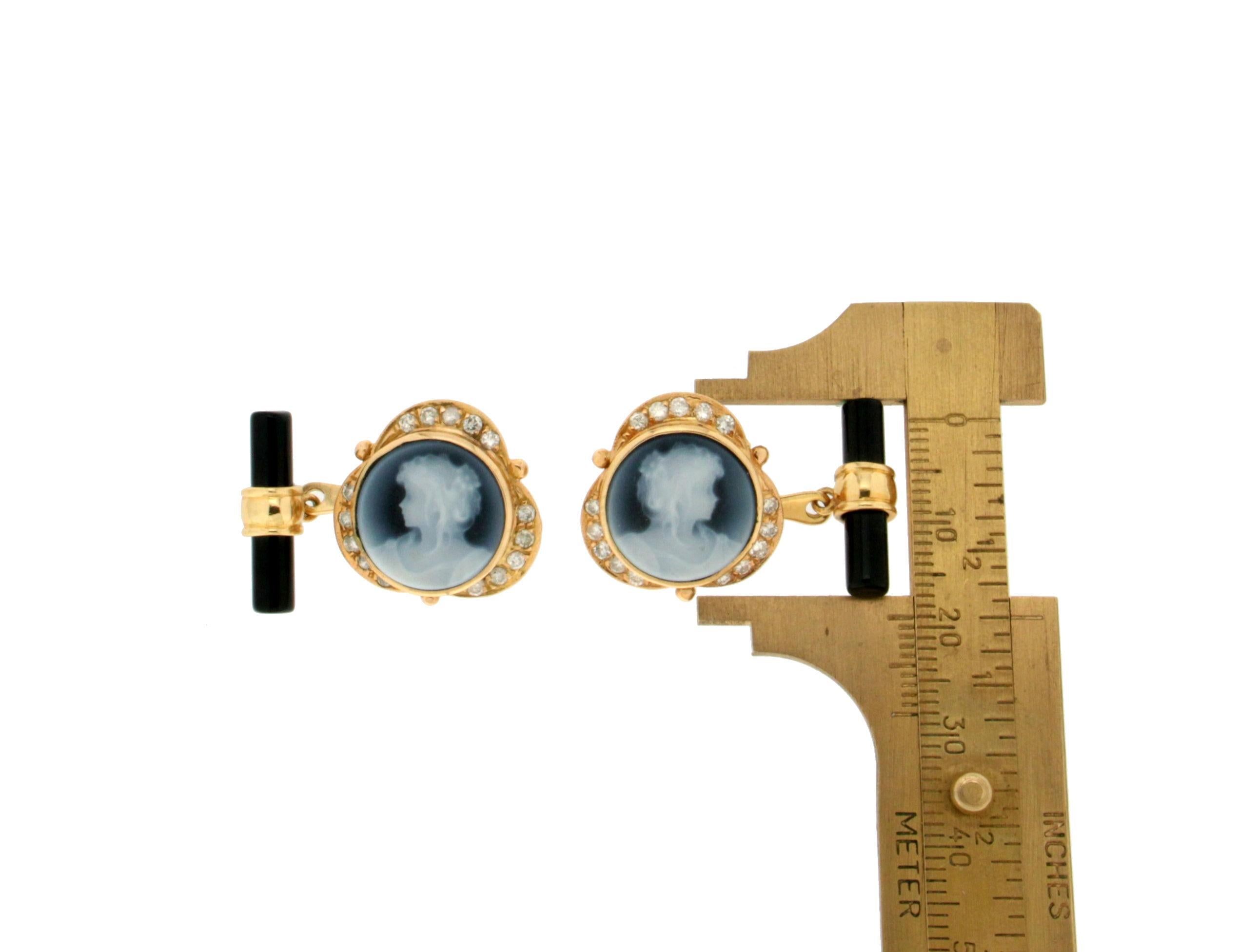Artisan Handcraft Cameo 18 Karat Yellow Gold Diamonds Onyx Barrels Cufflinks For Sale