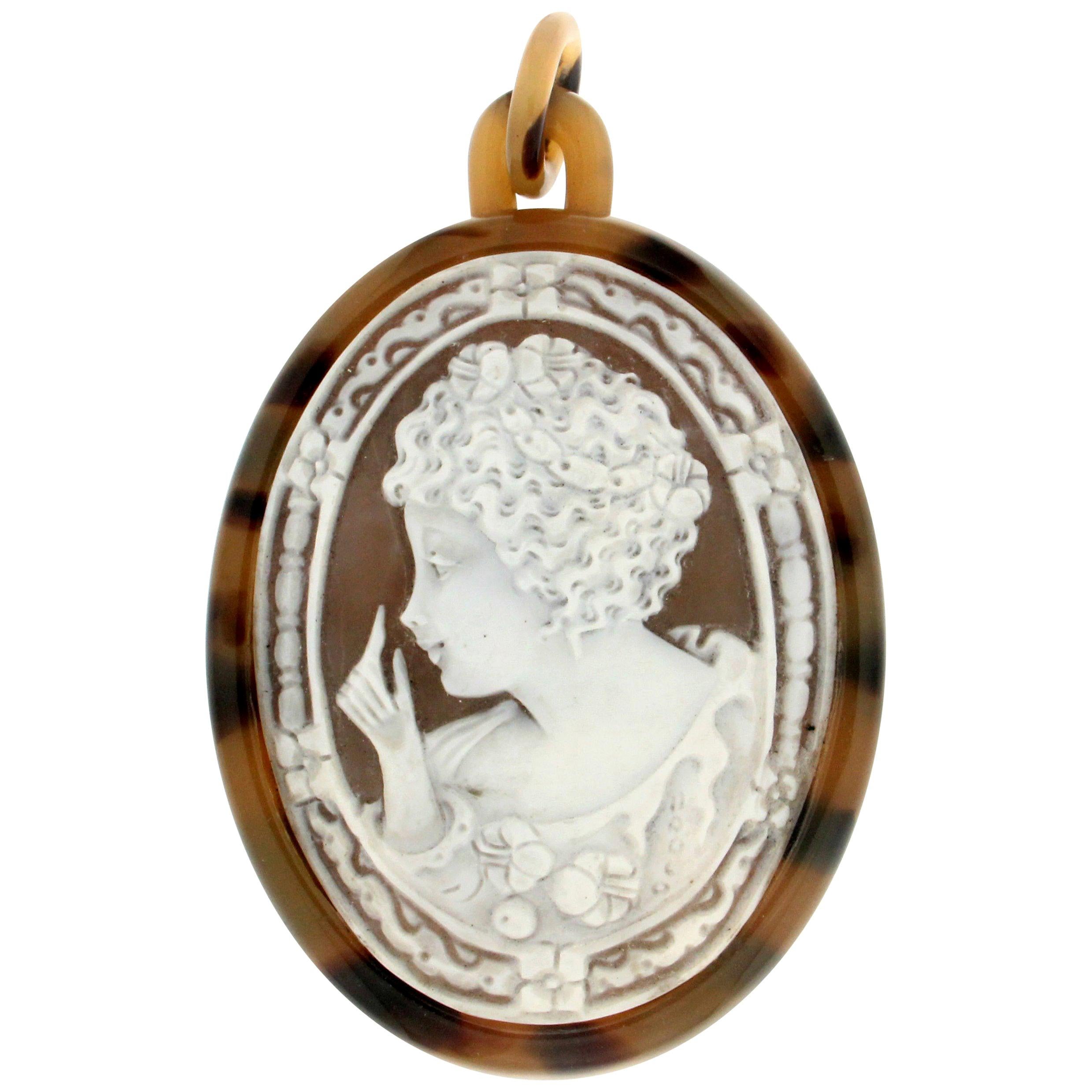 Handcraft Cameo Galalith Pendant Necklace