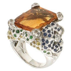 Bague de cocktail en or blanc 18 carats diamants émeraudes saphirs Handcraft Citrine