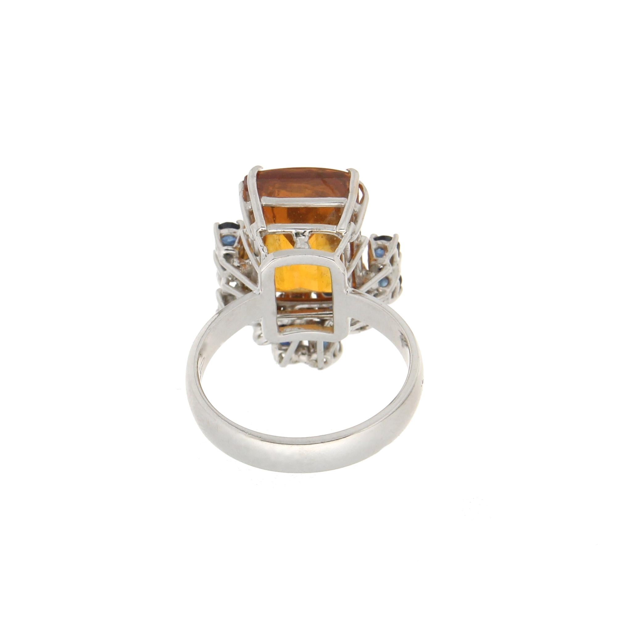 Handcraft Citrine 18 Karat White Gold Diamonds Sapphires Cocktail Ring In New Condition For Sale In Marcianise, IT
