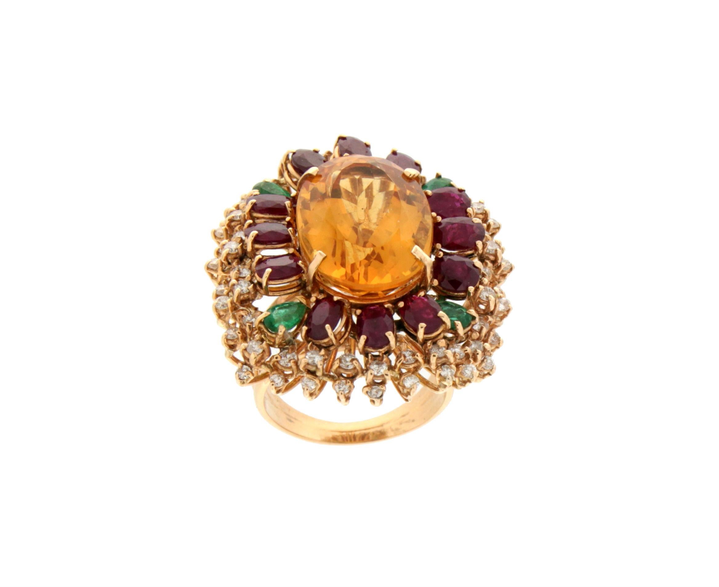 For any problems related to some materials contained in the items that do not allow shipping and require specific documents that require a particular period, please contact the seller with a private message to solve the problem.

18 karat yellow