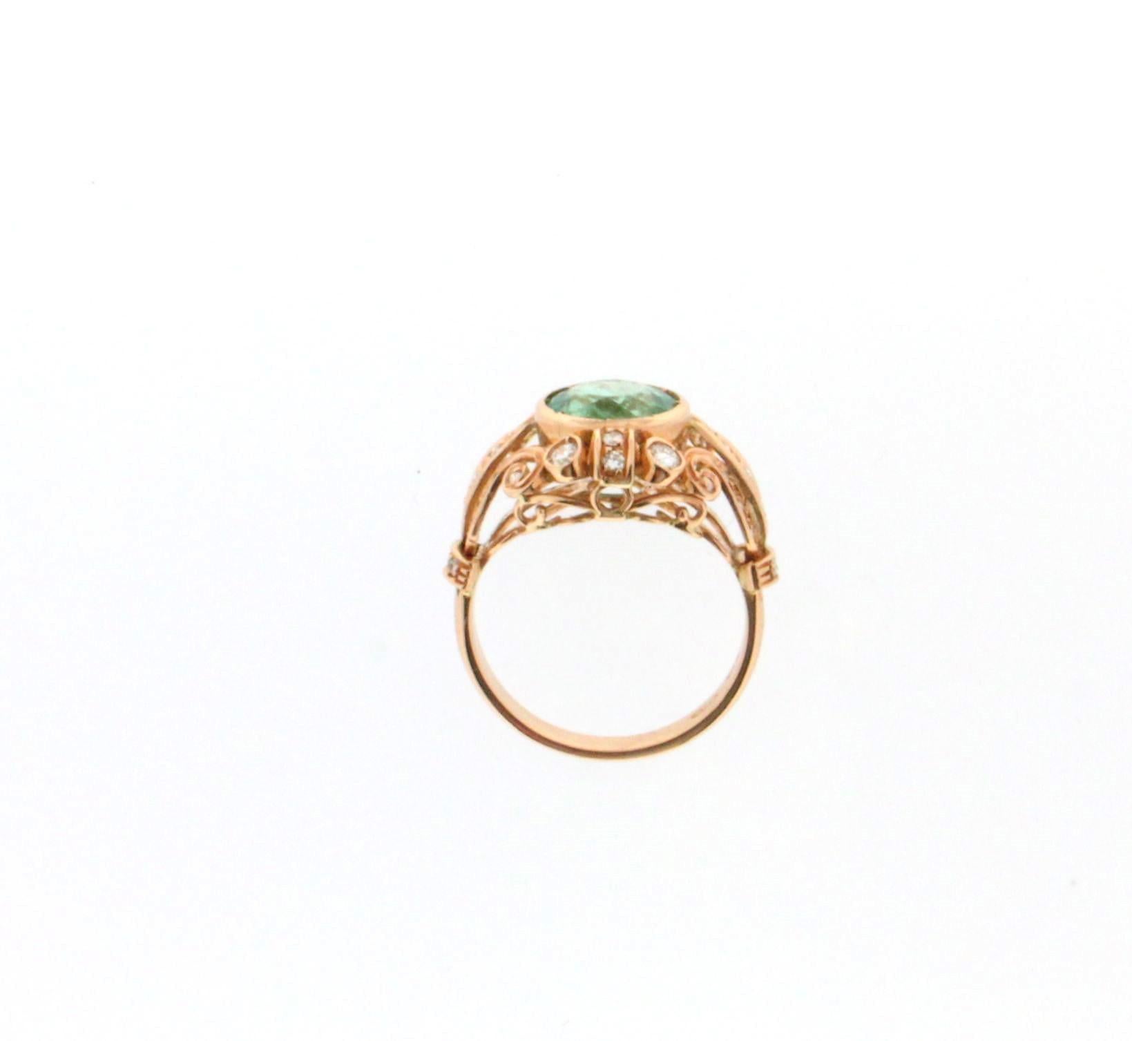 Handcraft Colombian Emerald 14 Karat Yellow Gold Diamonds Cocktail Ring In New Condition In Marcianise, IT