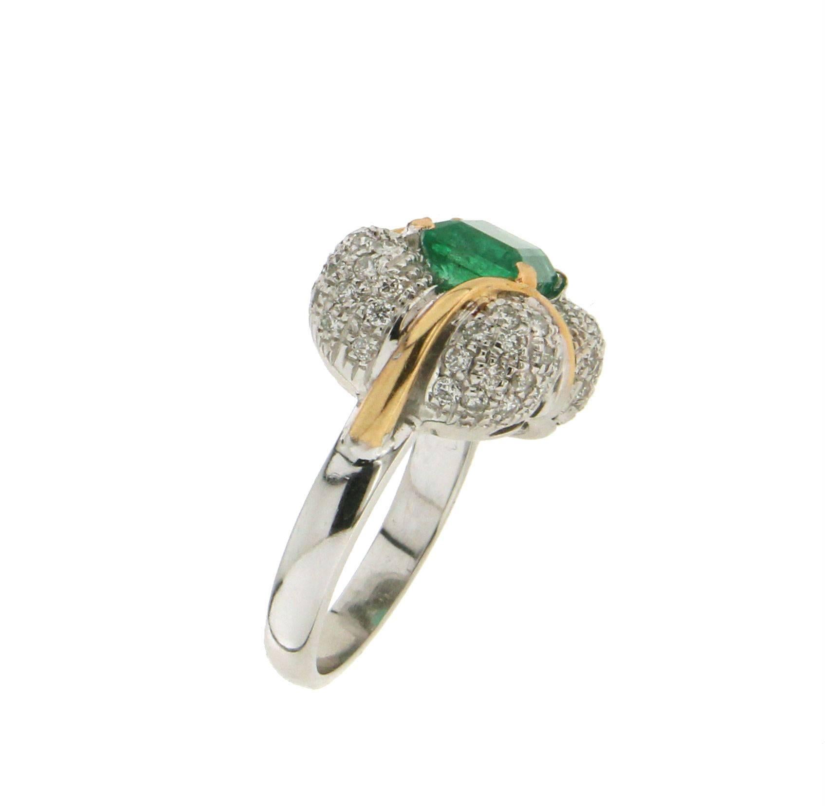 Emerald Cut Handcraft Colombian Emerald 18 Karat Gold Diamonds Cocktail Ring For Sale