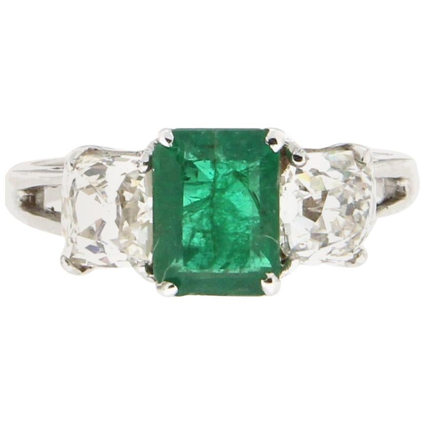 Esmeralda Colombiana Artesanal Oro Blanco 18 Kilates Diamantes Anillo de Cóctel en venta
