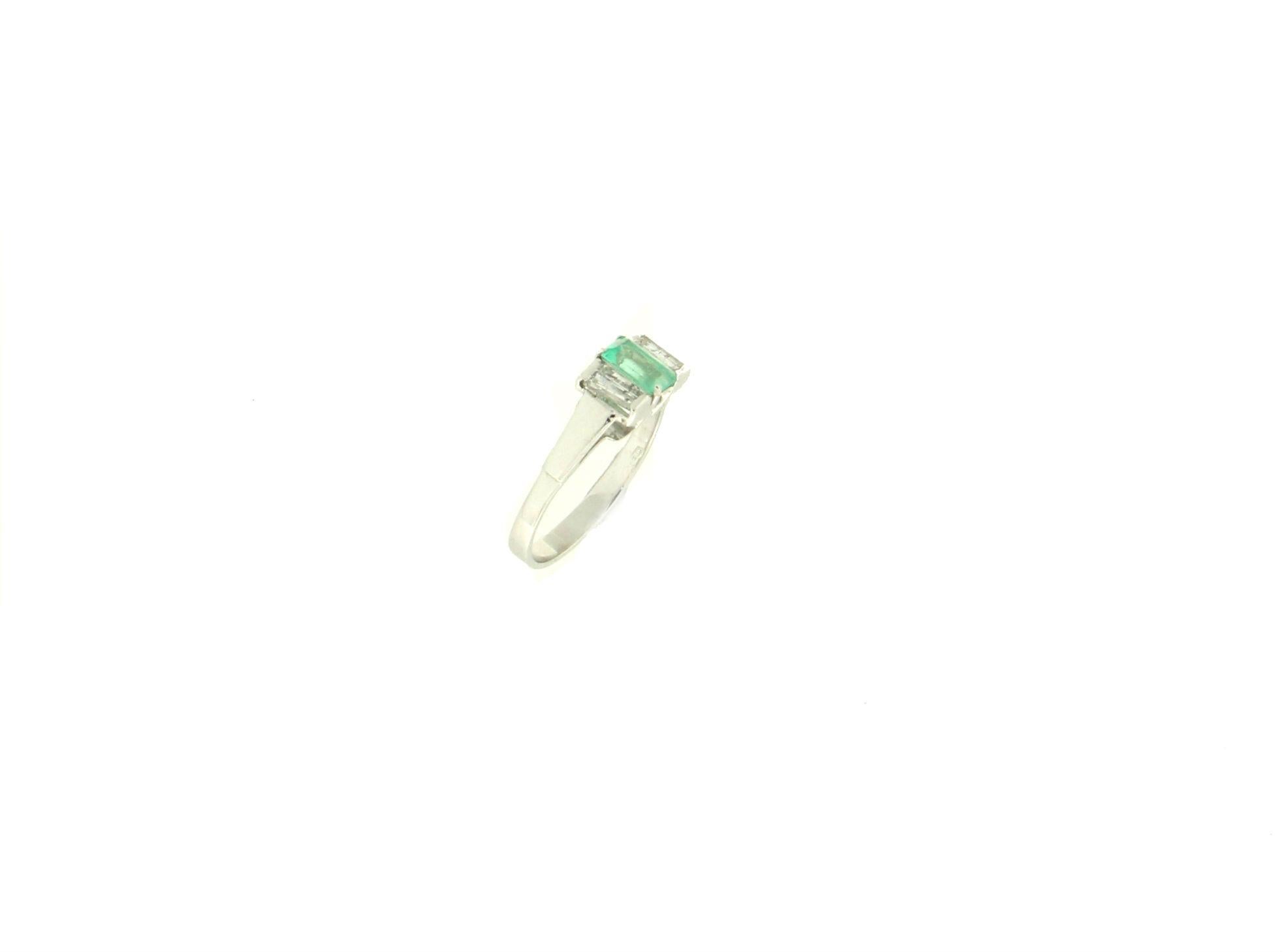Artisan Handcraft Colombian Emerald 18 Karat White Gold Diamonds Engagement Ring For Sale