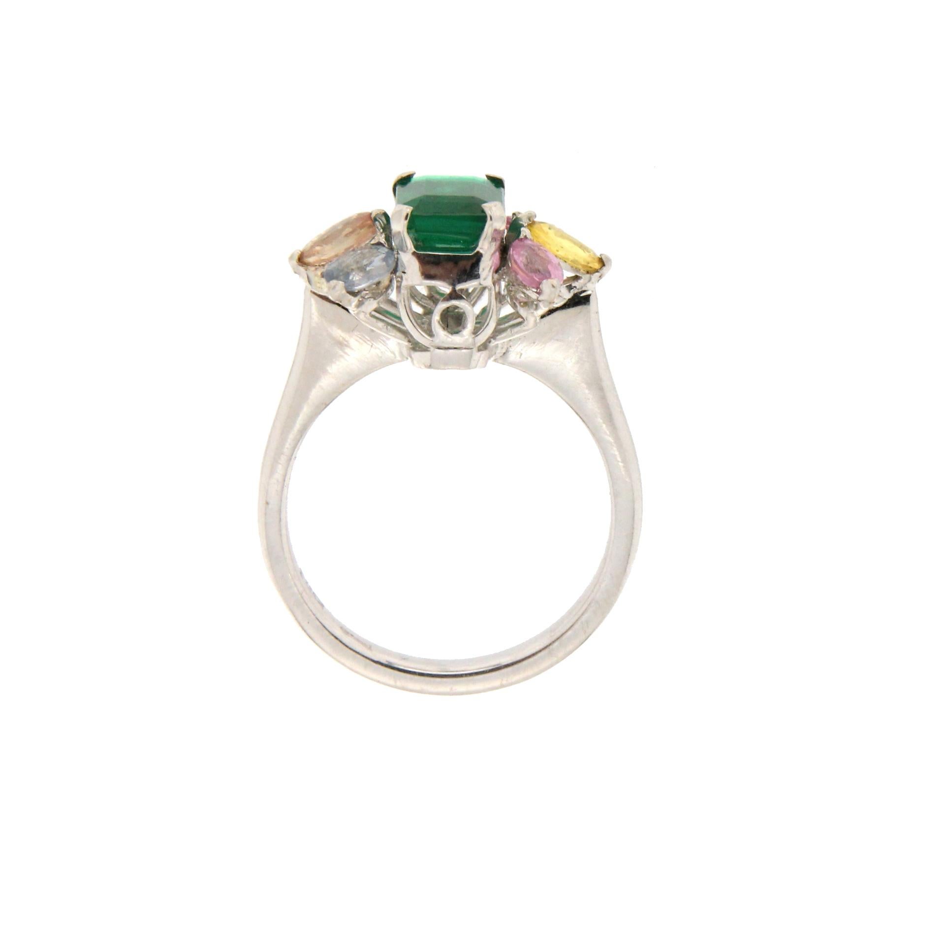 Women's or Men's Handcraft Colombian Emerald 18 Karat White Gold Sapphires Cocktail Ring For Sale