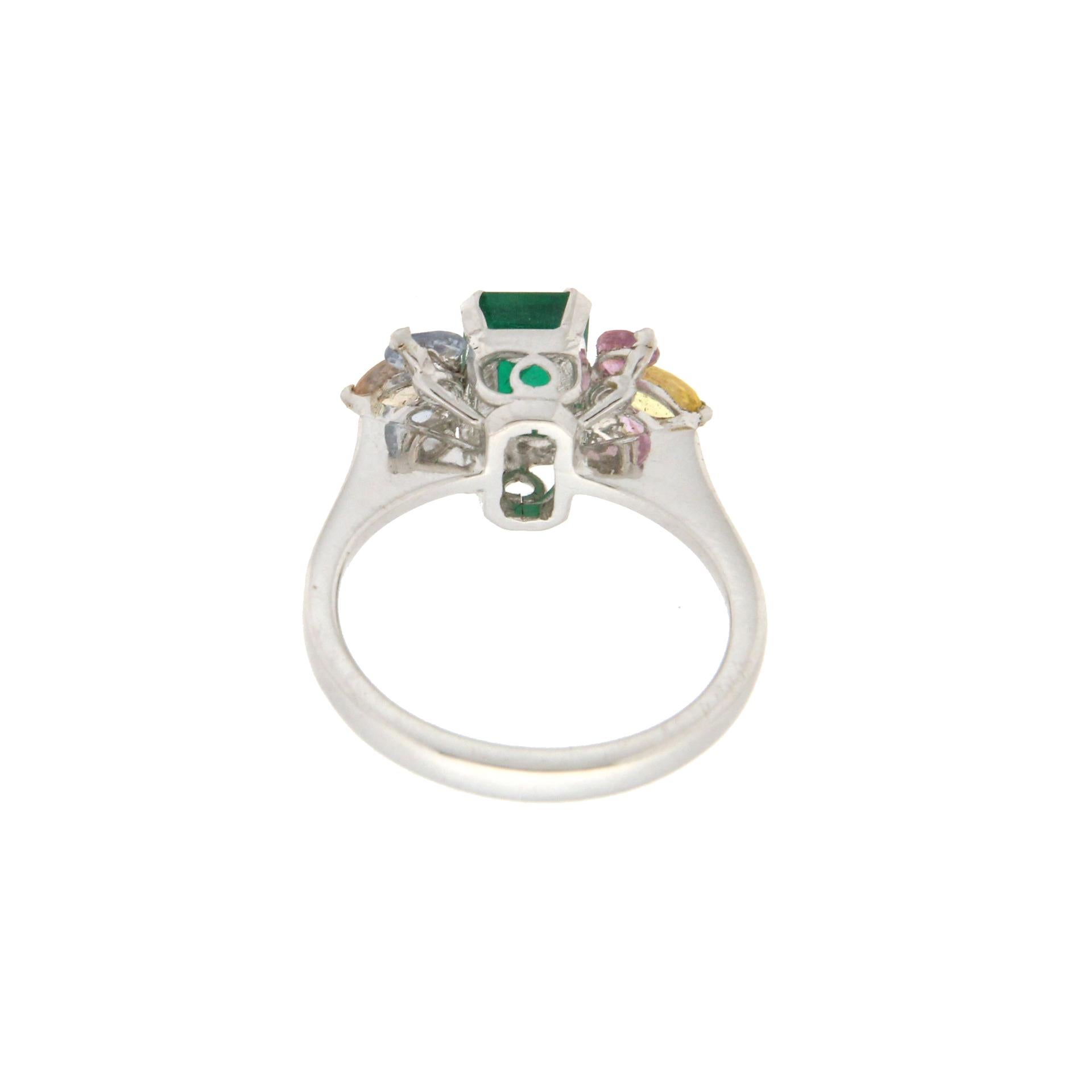 Handcraft Colombian Emerald 18 Karat White Gold Sapphires Cocktail Ring For Sale 1