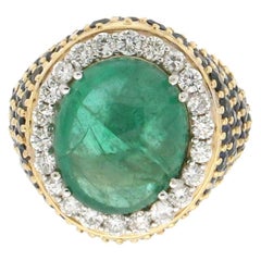 Handcraft Brazilian Emerald 18 Karat Yellow Gold Diamonds Sapphire Cocktail Ring