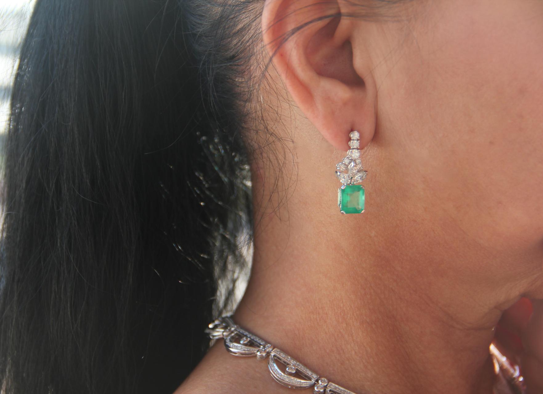 Handcraft Colombian Emeralds 18 Karat White Gold Diamonds Drop Earrings For Sale 2