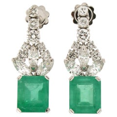 Handcraft Colombian Emeralds 18 Karat White Gold Diamonds Drop Earrings