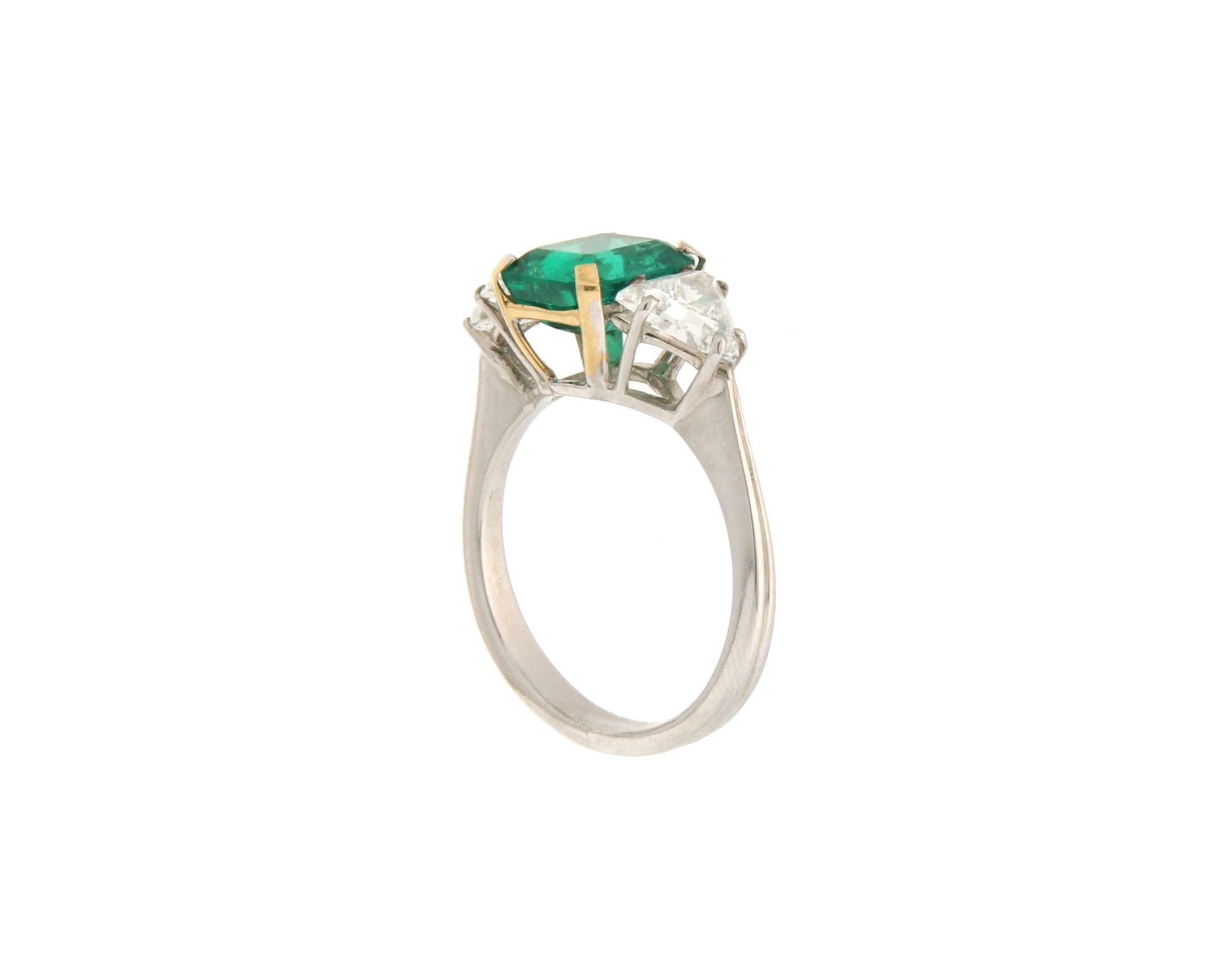 Handcraft Colombian Emeralds 18 Karat White Gold Diamonds Engagement Ring 1