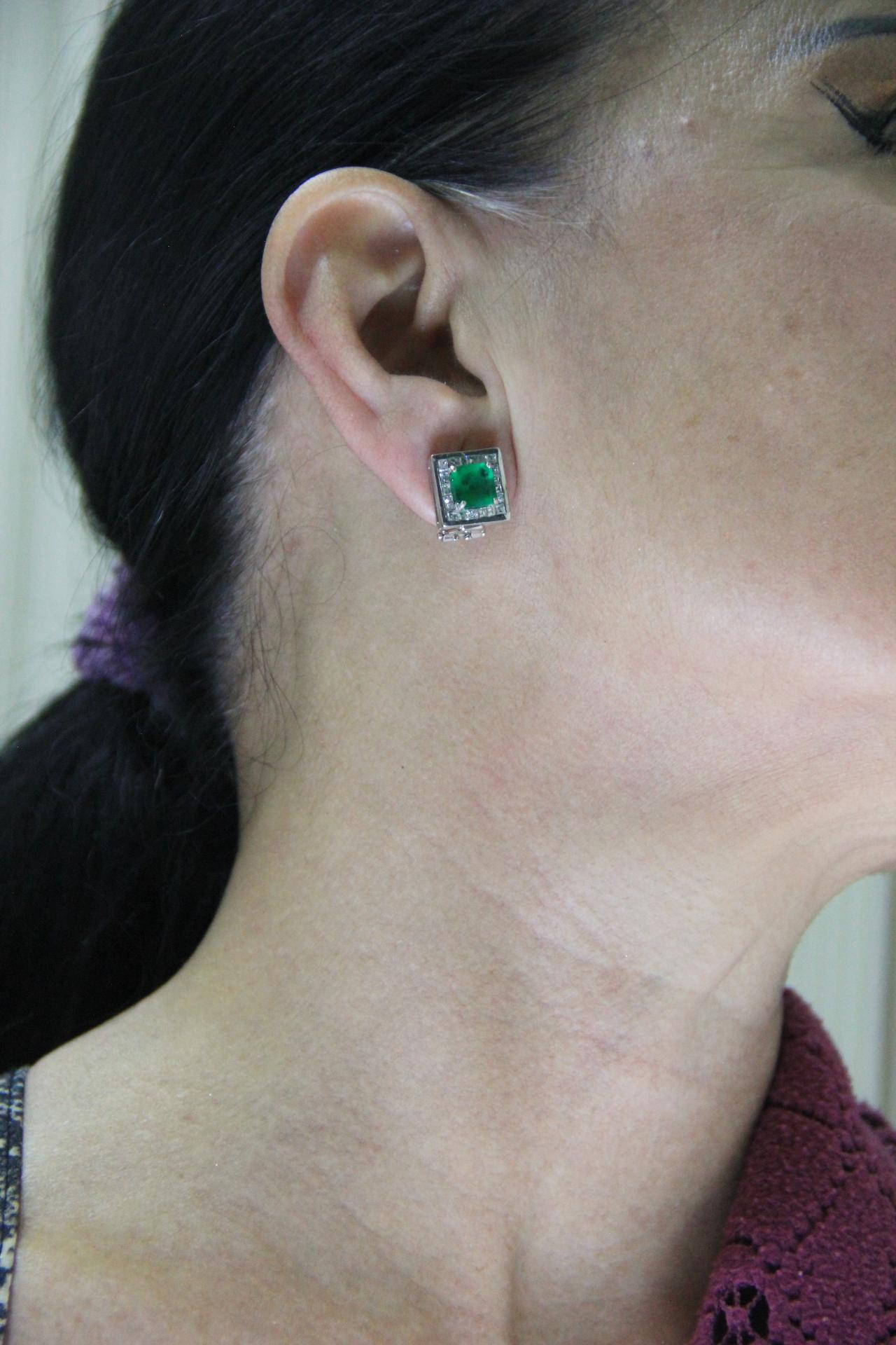 Handcraft Colombian Emeralds 18 Karat White Gold Diamonds Stud Earrings For Sale 4