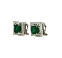Handcraft Colombian Emeralds 18 Karat White Gold Diamonds Stud Earrings