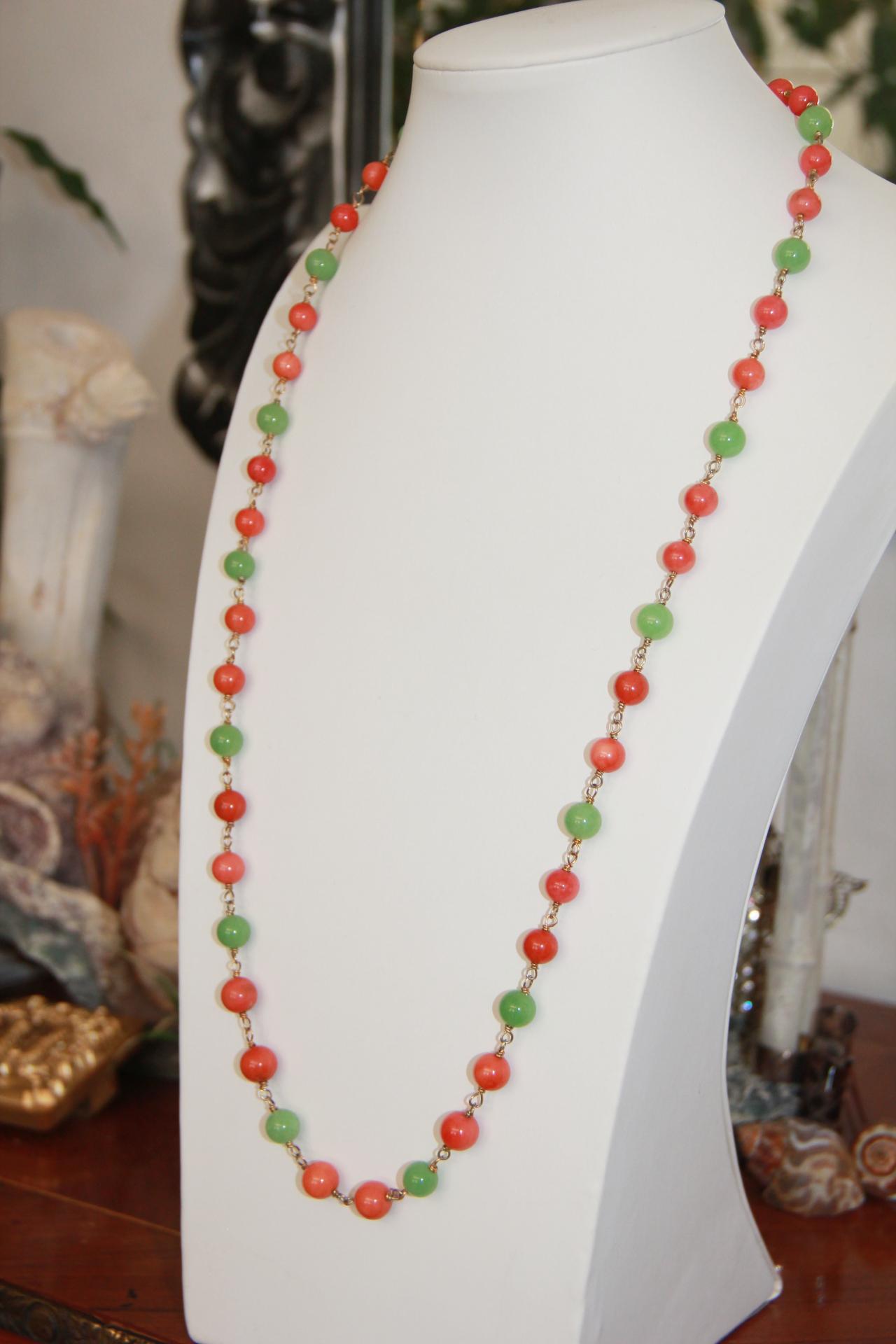Handcraft Coral 14 Karat Yellow Gold Agate Beaded Necklace In New Condition For Sale In Marcianise, IT
