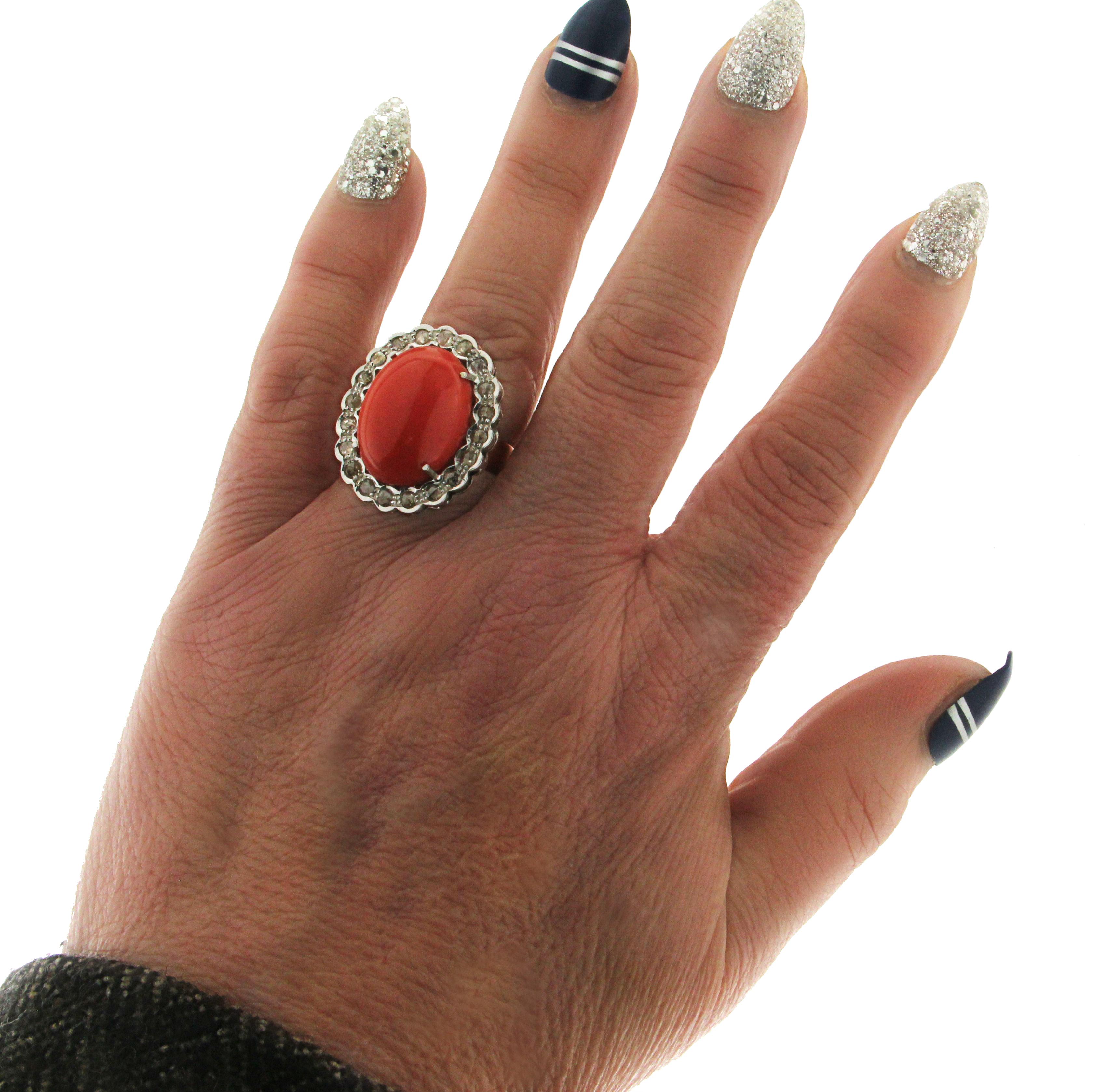 Handcraft Koralle 14 Karat Gelbgold Diamanten Cocktail Ring im Angebot 4