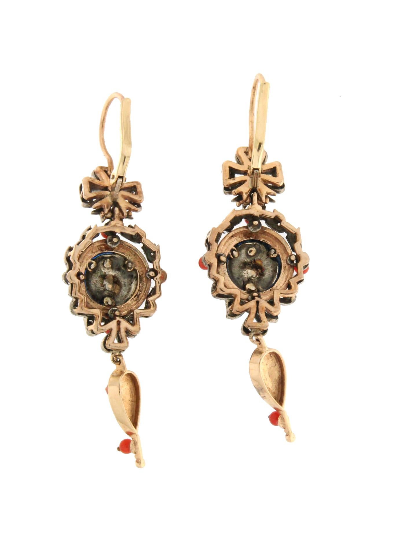 Handcraft Coral 14 Karat Yellow Gold Diamonds Drop Earrings In New Condition For Sale In Marcianise, IT