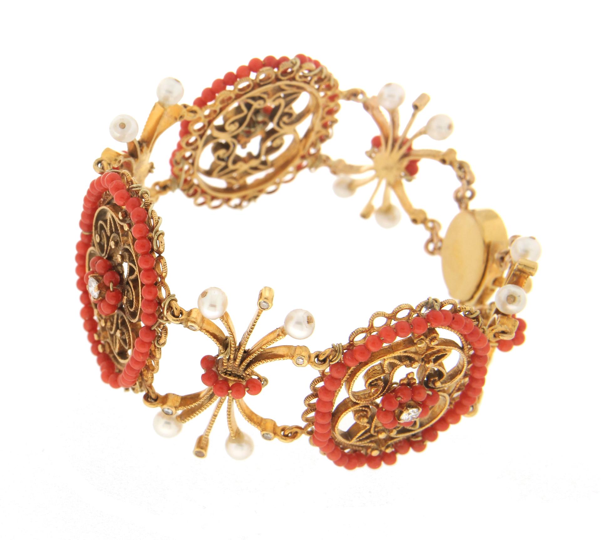 Handcraft Coral 14 Karat Yellow Gold Diamonds Pearls Cuff Bracelet In New Condition For Sale In Marcianise, IT