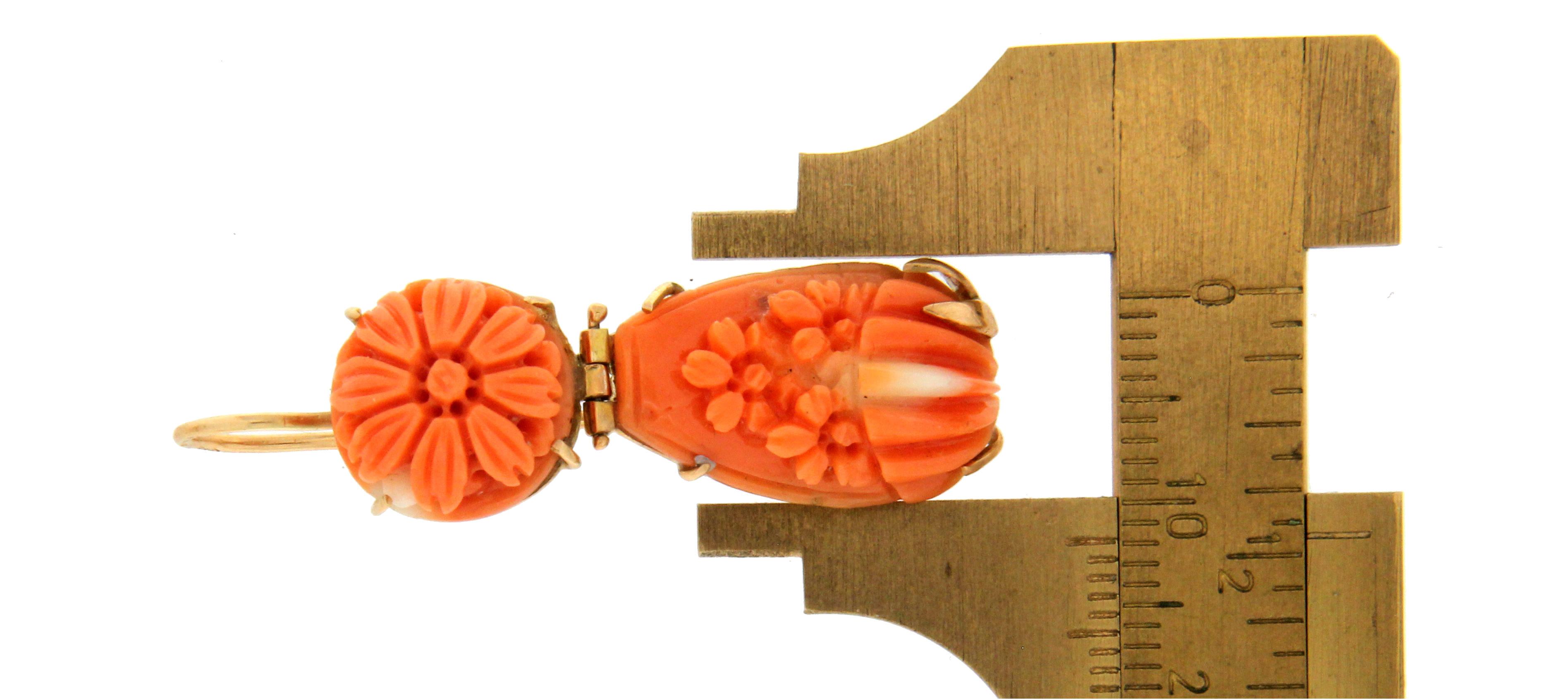 Handcraft Coral 14 Karat Yellow Gold Drop Earrings In New Condition For Sale In Marcianise, IT