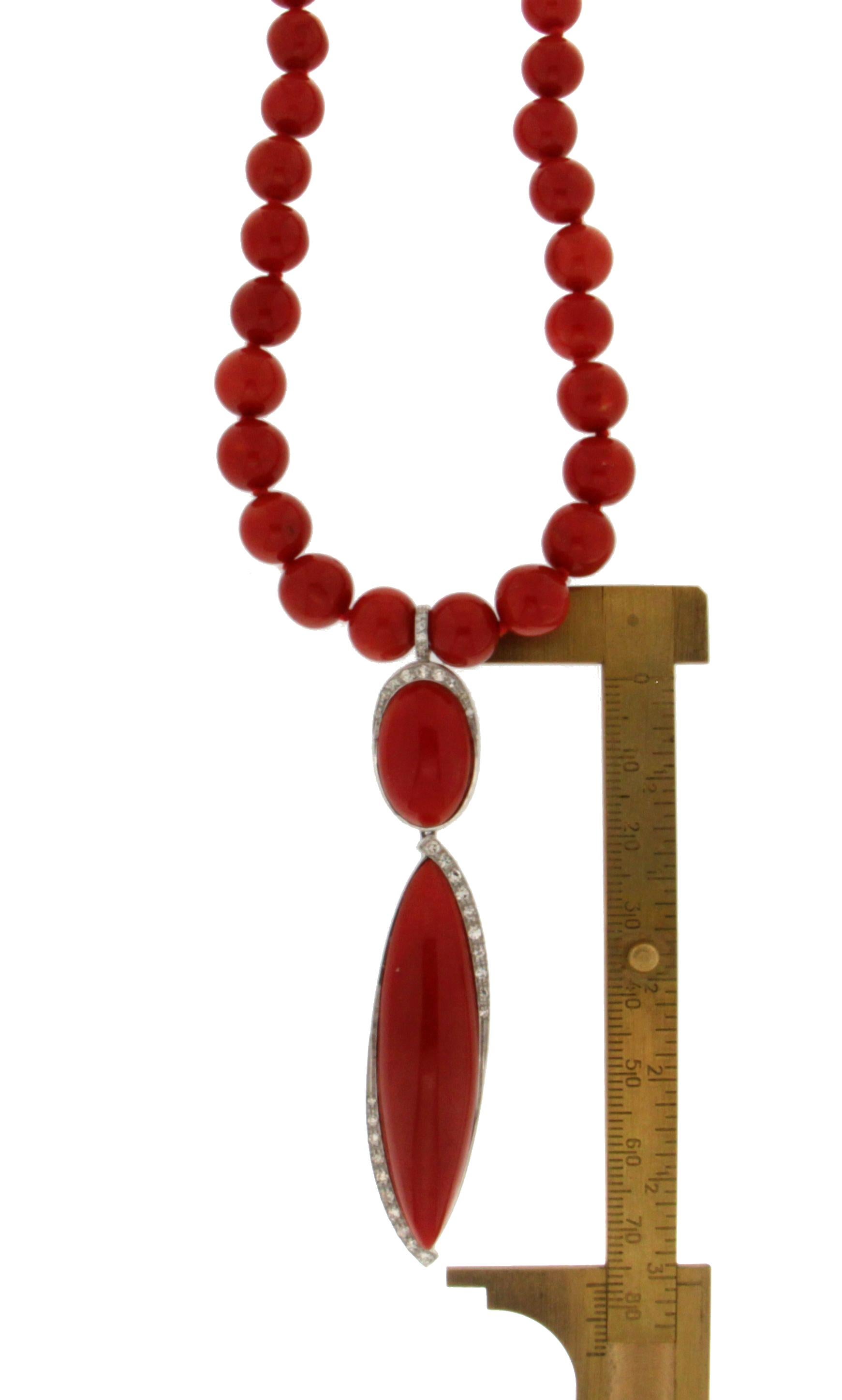 Collier pendentif corail en or blanc 18 carats avec diamants Handcraft Unisexe en vente