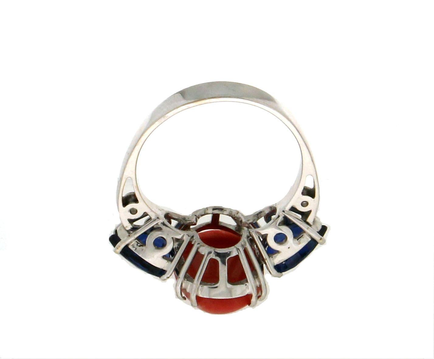 Handcraft Coral 18 Karat White Gold Sapphires Cocktail Ring For Sale 1