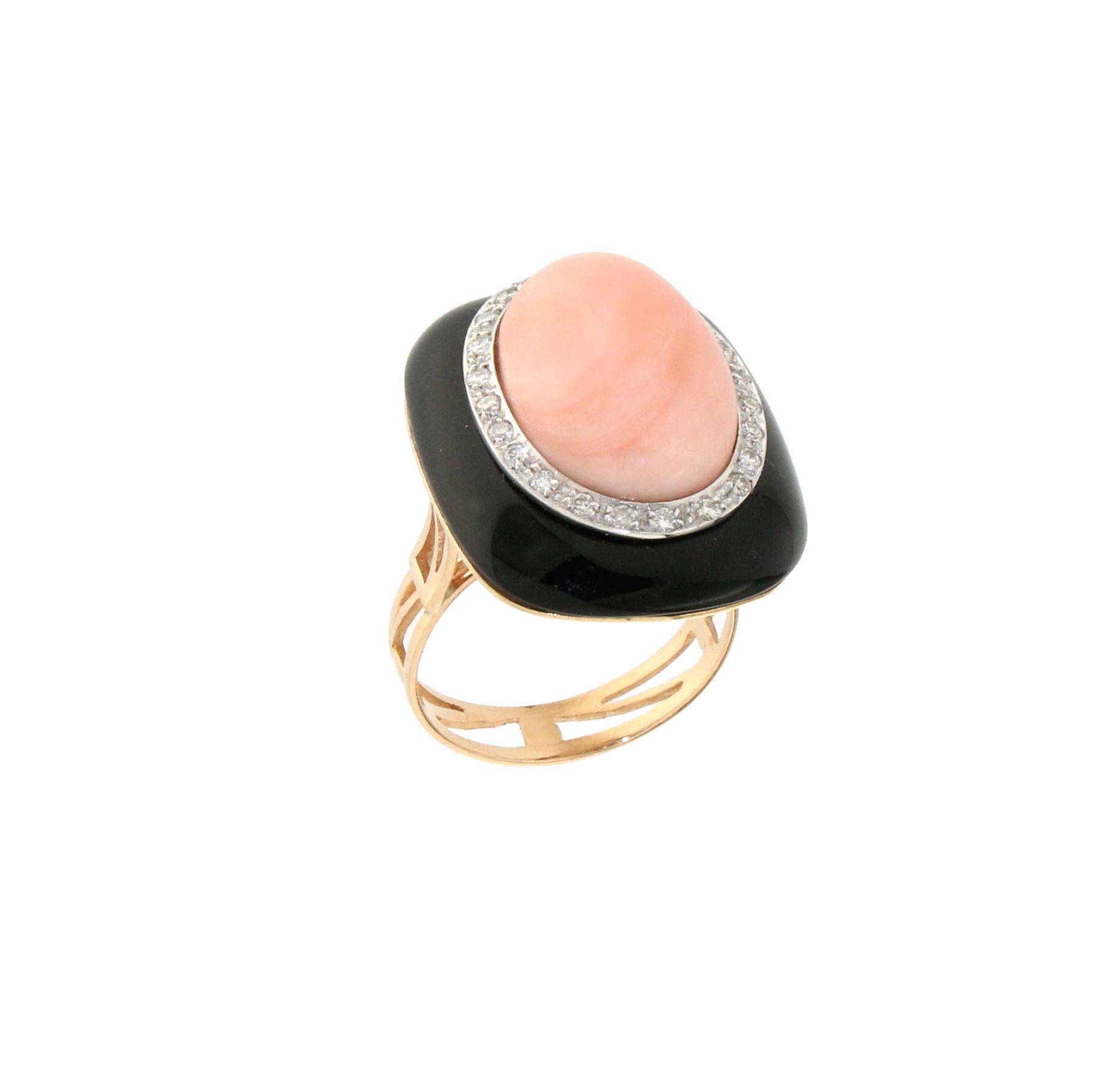 Brilliant Cut Handcraft Coral 18 Karat Yellow and White Gold Onyx Diamonds Cocktail Ring For Sale