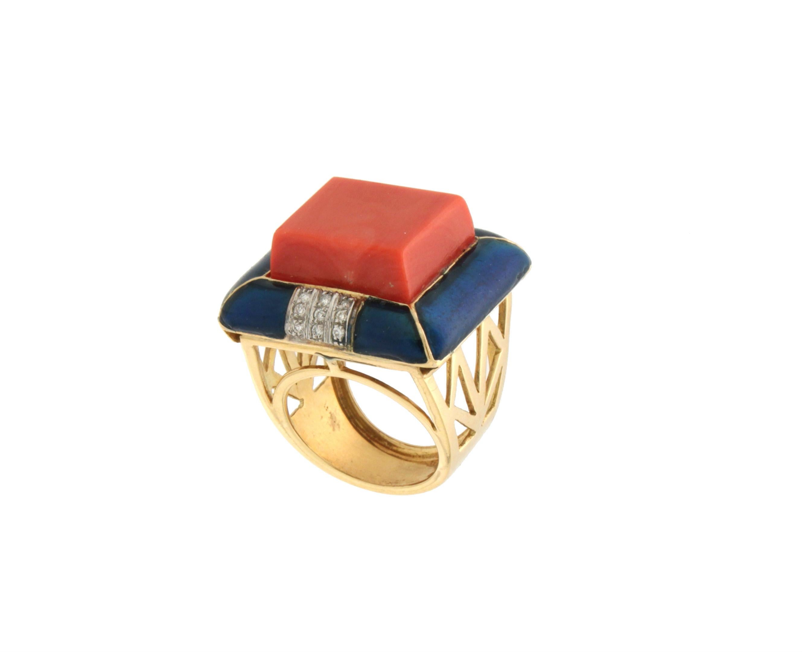 Brilliant Cut Handcraft Coral 18 Karat Yellow Gold Diamonds Cocktail Ring For Sale