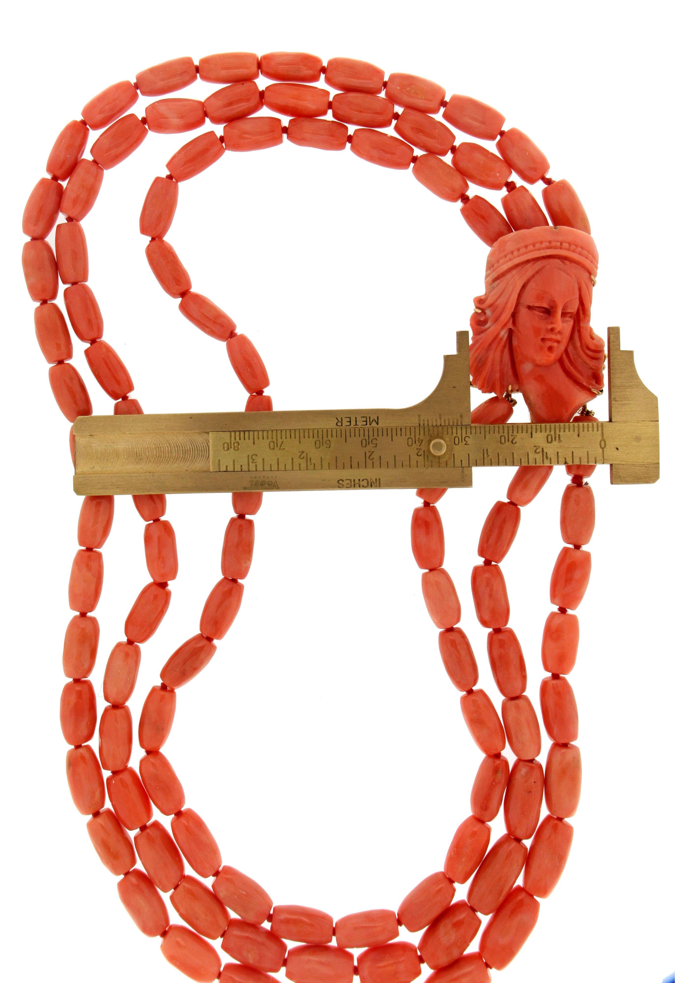 Handcraft Coral 18 Karat Yellow Gold Multi-Strand Necklace In New Condition For Sale In Marcianise, IT