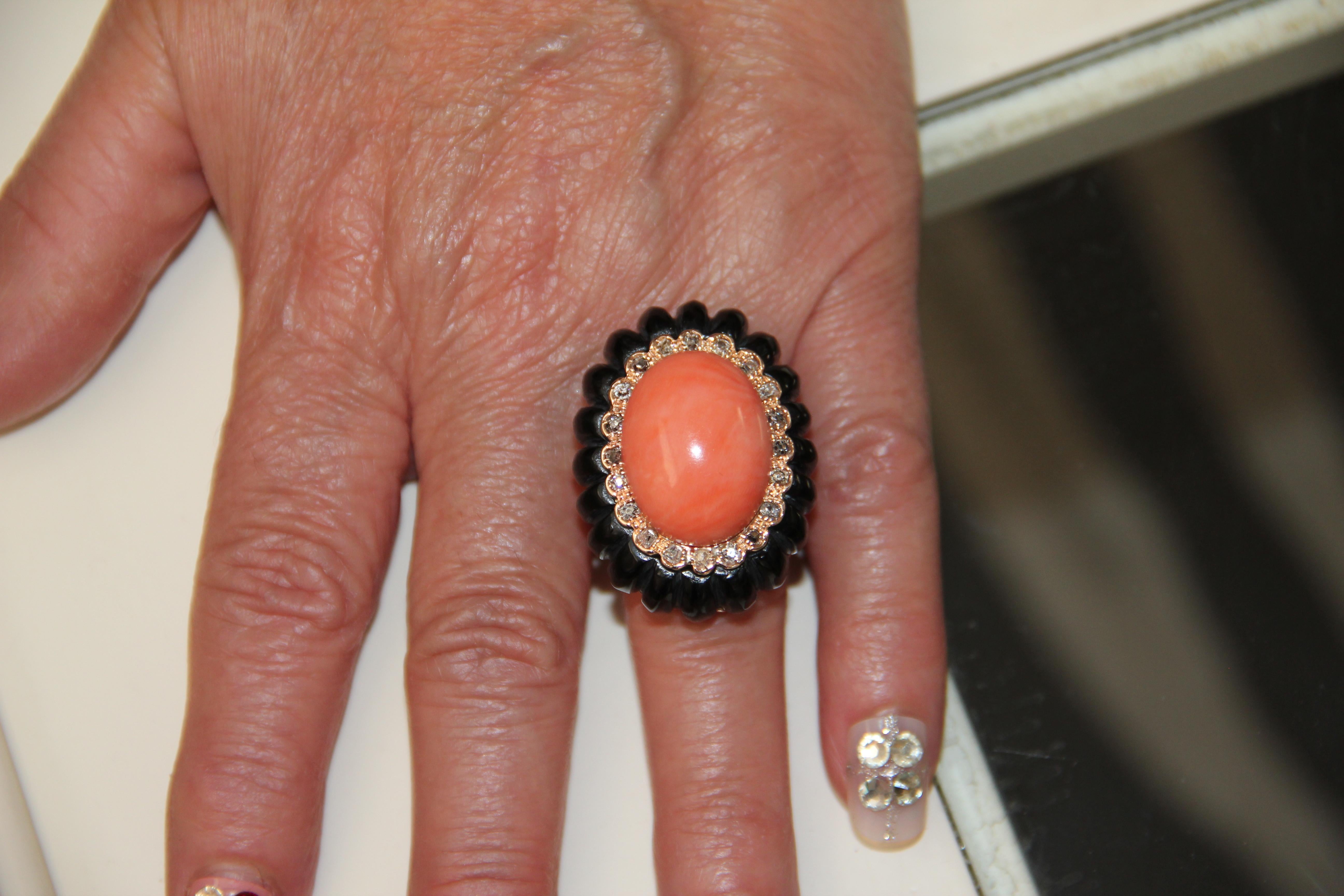 Handcraft Coral 14 Karat Yellow Gold Onyx Diamonds Cocktail Ring 5