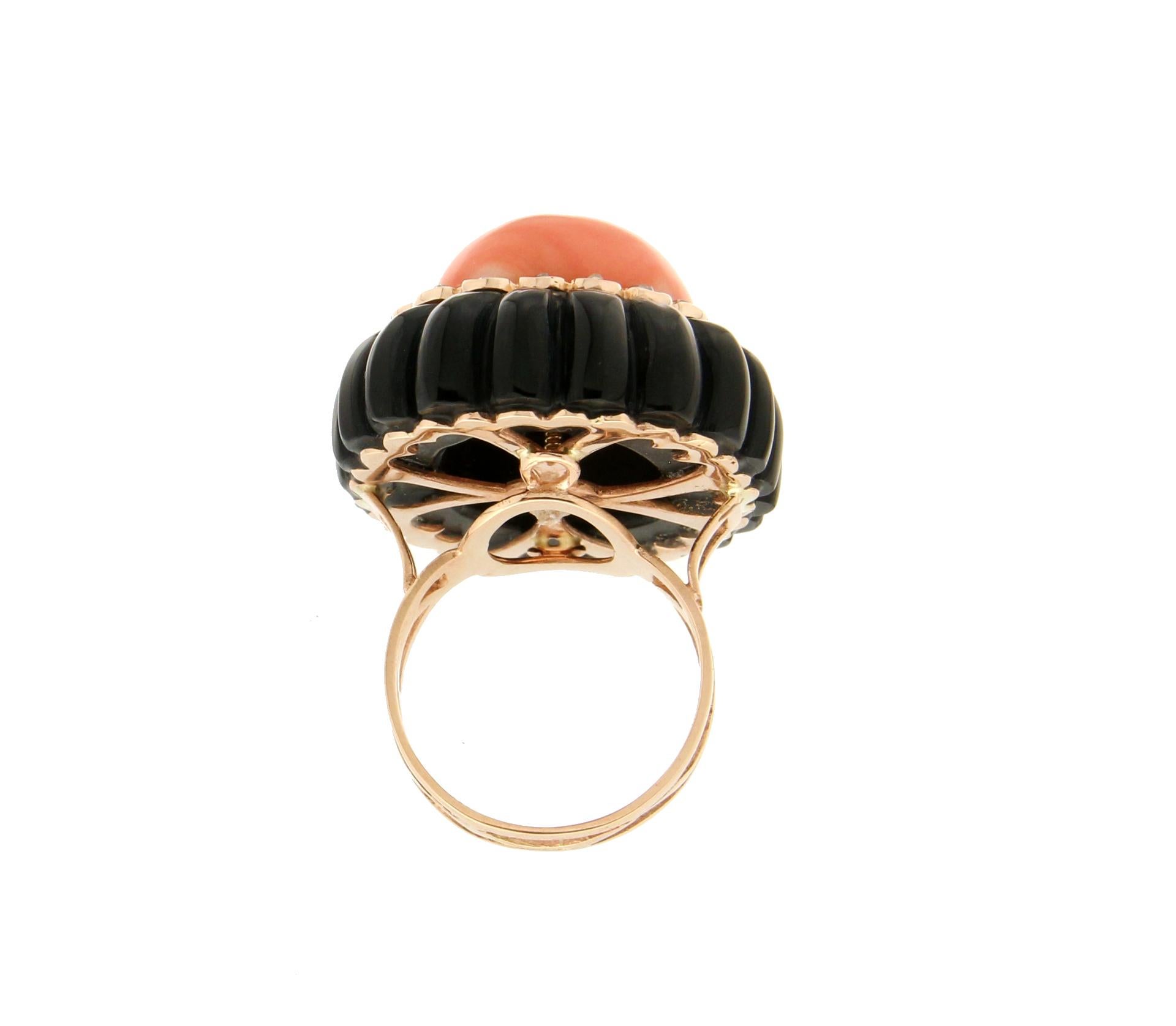 Handcraft Coral 14 Karat Yellow Gold Onyx Diamonds Cocktail Ring 2