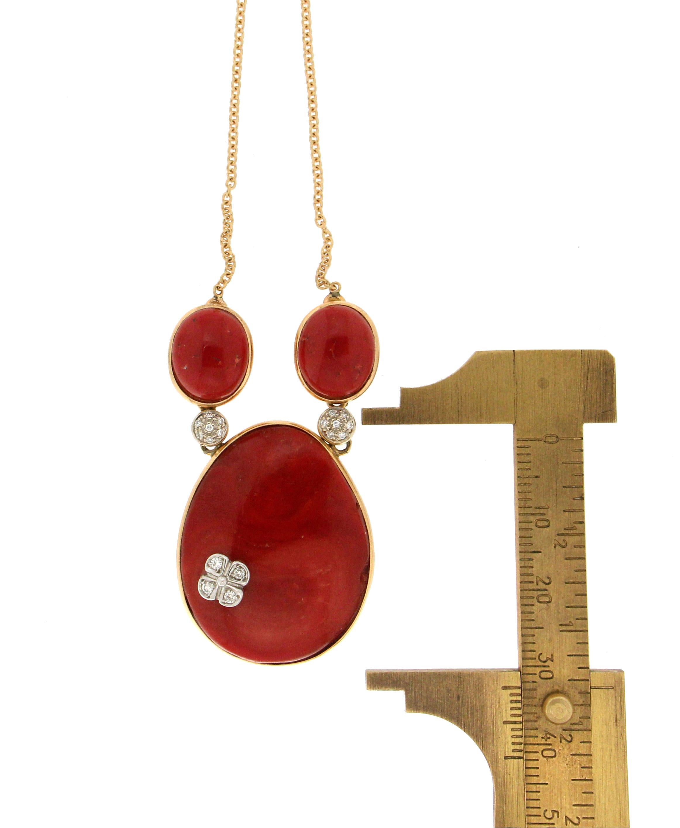 Women's or Men's Handcraft Coral 18 Karat Yellow Gold Pendant Necklace For Sale