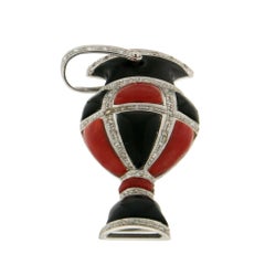 Handcraft Coral and Onyx Vase 18 Karat White Gold Diamonds Pendant Necklace