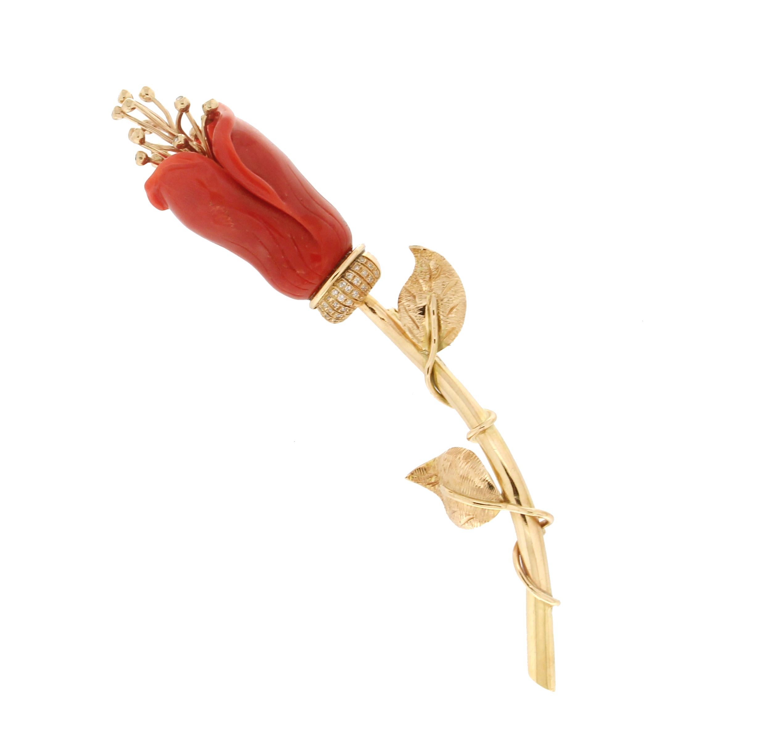 Handcraft Coral Flower 14 Karat Yellow Gold Diamonds Brooch In New Condition For Sale In Marcianise, IT