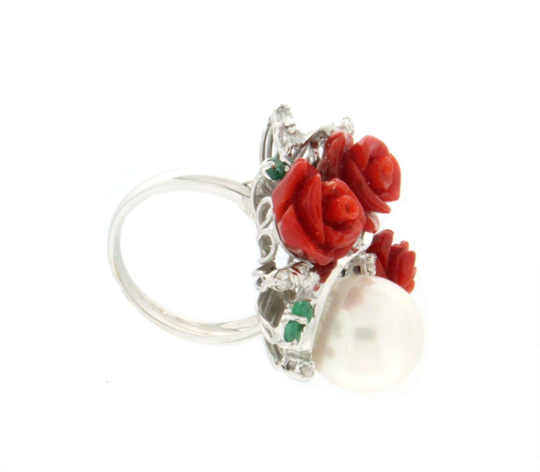 Handcraft Coral Flowers 18 Karat White Gold Pearl Diamonds Cocktail Ring In New Condition In Marcianise, IT