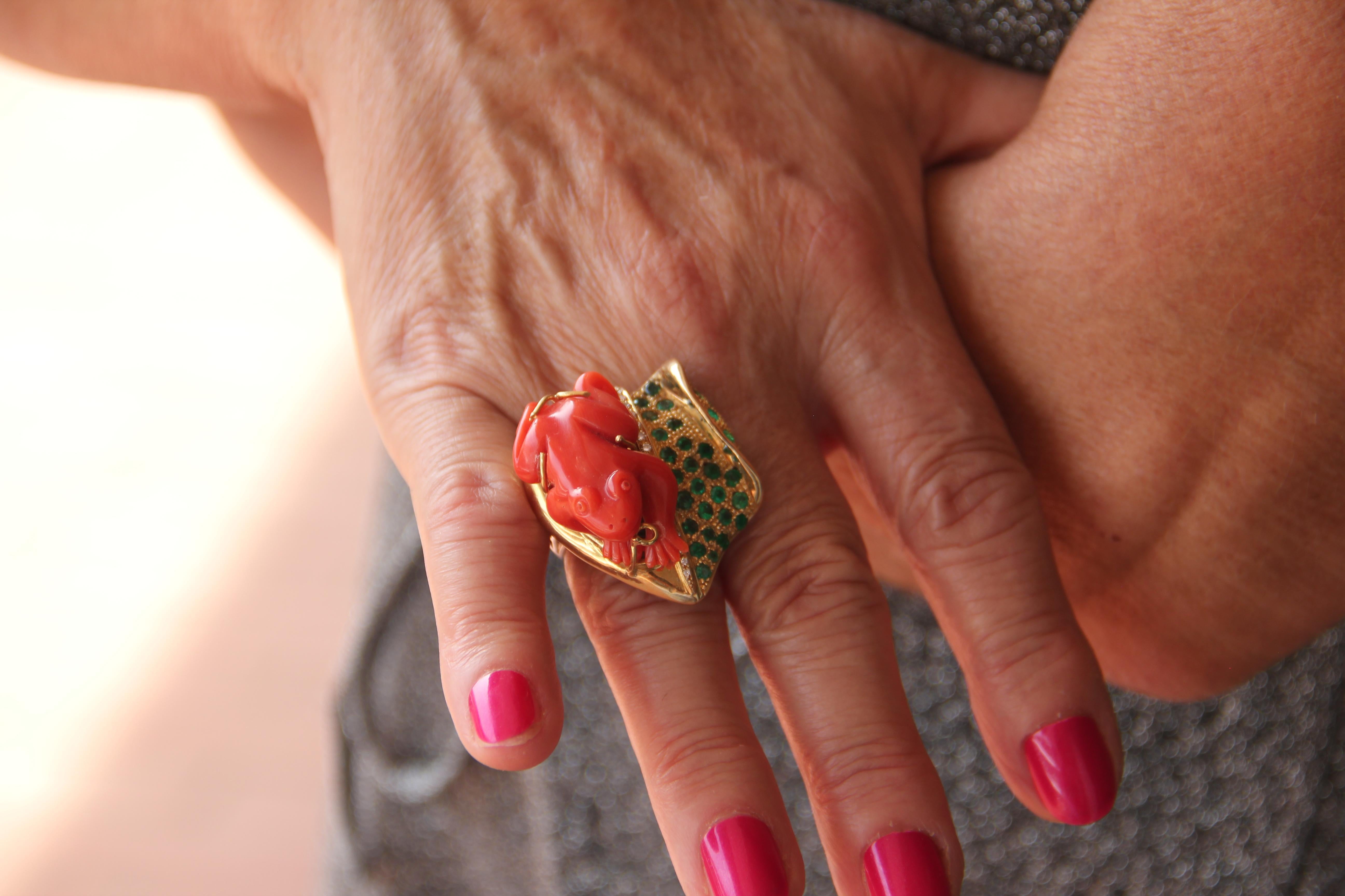 Handcraft Coral Frog 18 Karat Gold Diamonds Emeralds Cocktail Ring For Sale 6