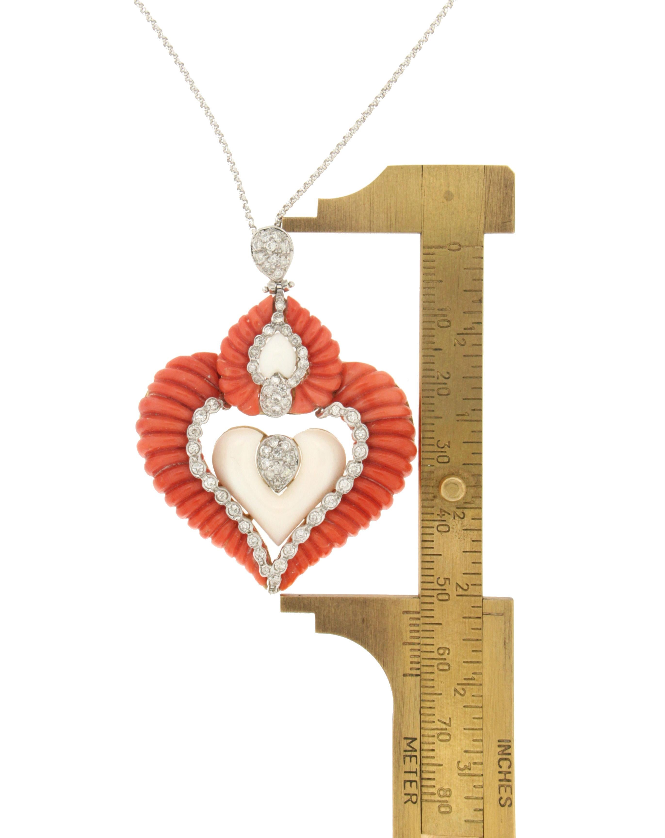 Handcraft Coral Heart 18 Karat White and Yellow Gold Diamonds Pendant Necklace In New Condition In Marcianise, IT