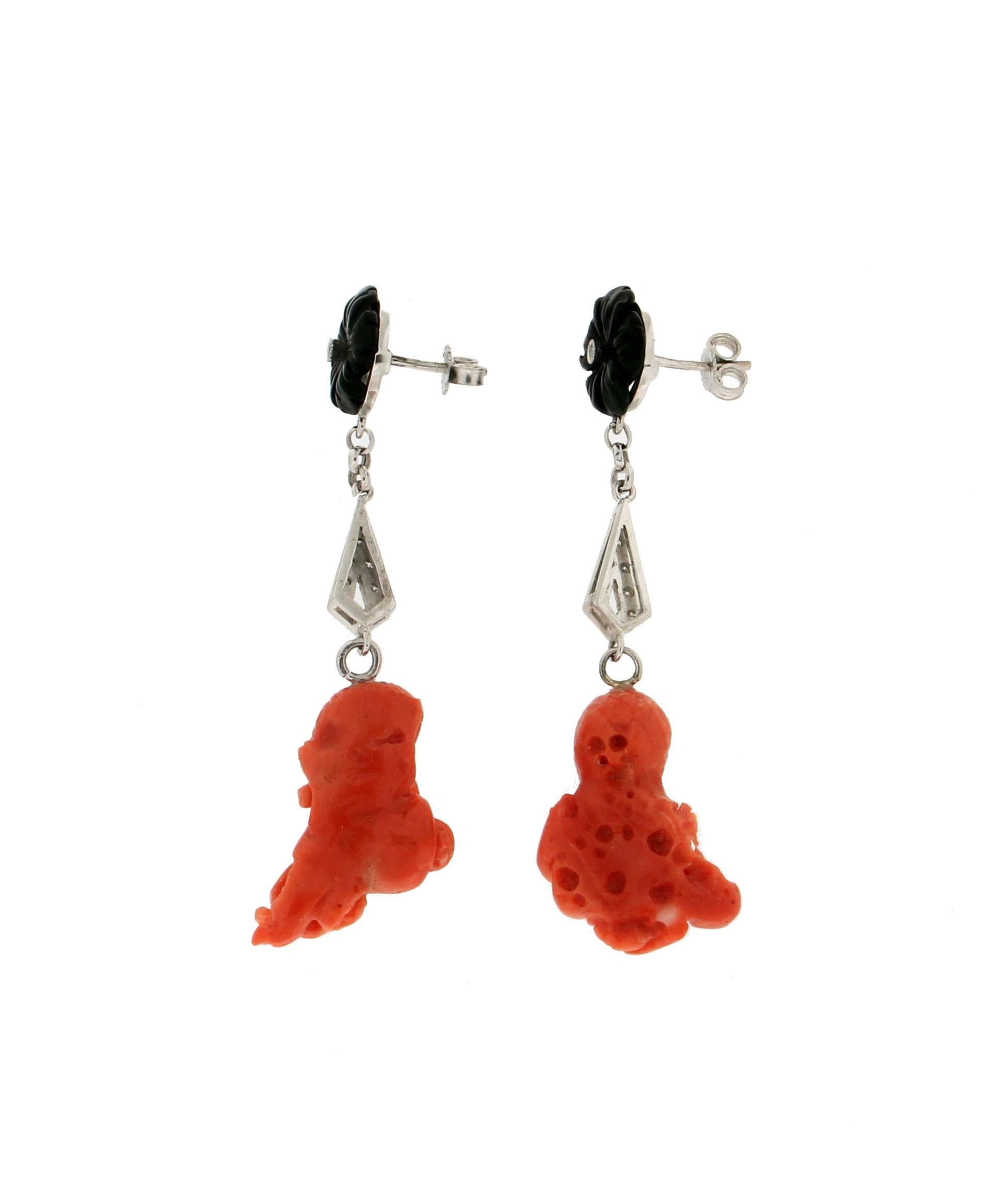 Handcraft Koralle Oktopus 18 Karat Weißgold Diamanten Onyx Tropfen Ohrringe (Kunsthandwerker*in) im Angebot