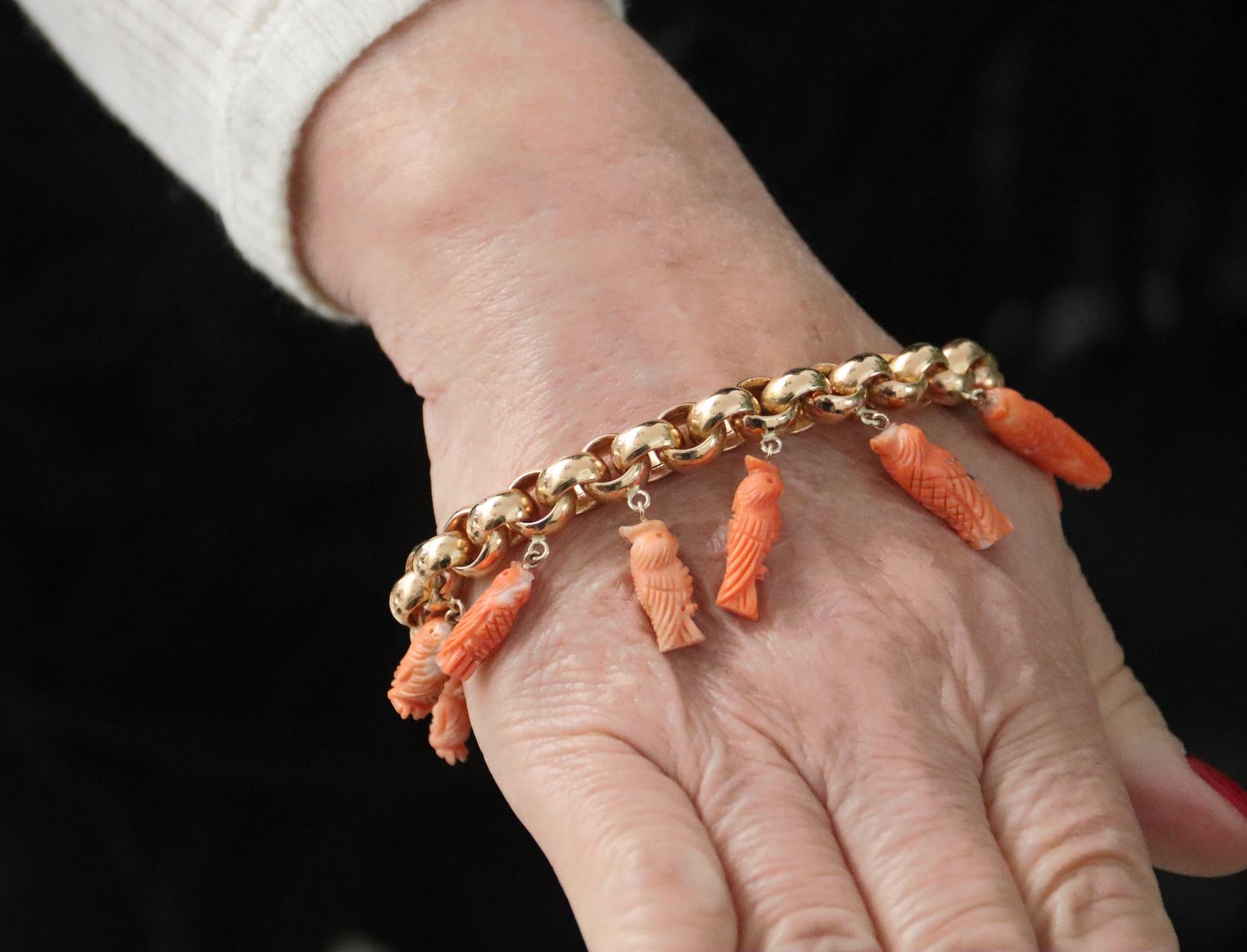 Handcraft Corals Owl 18 Karat Yellow Gold Cuff Bracelet For Sale 1