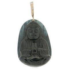 Collana con ciondolo in corindone, zaffiro, buddha, oro giallo 14 carati, diamante, fatta a mano