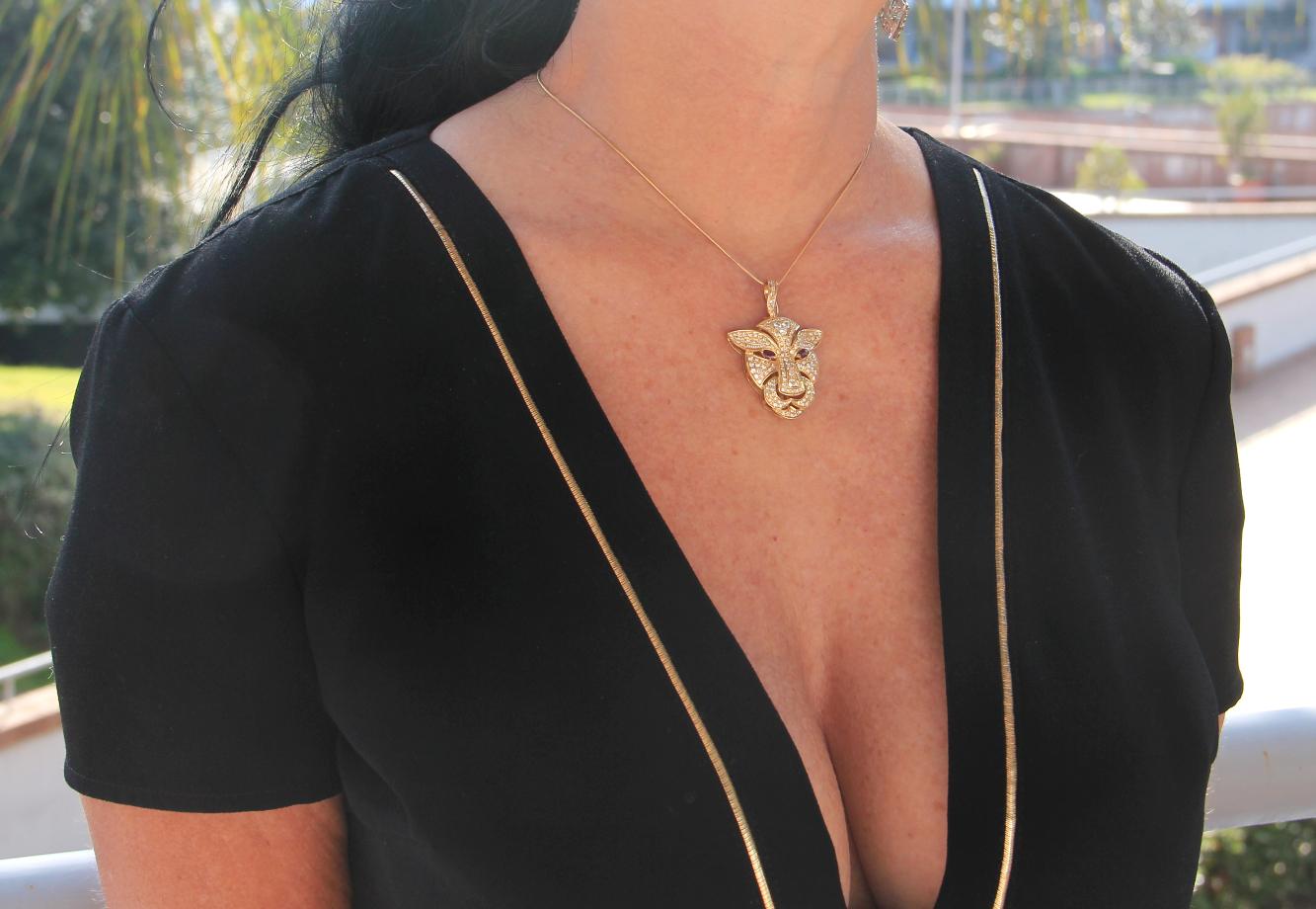Women's or Men's Handcraft Cougar 18 Karat Yellow Gold Diamonds Pendant Necklace For Sale