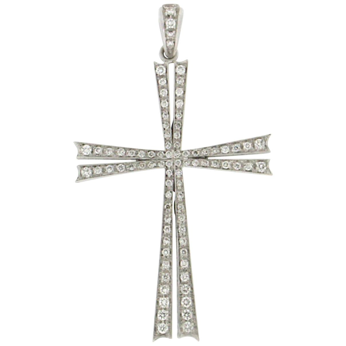 Handcraft Cross 18 Karat White Gold Diamonds Pendant Necklace
