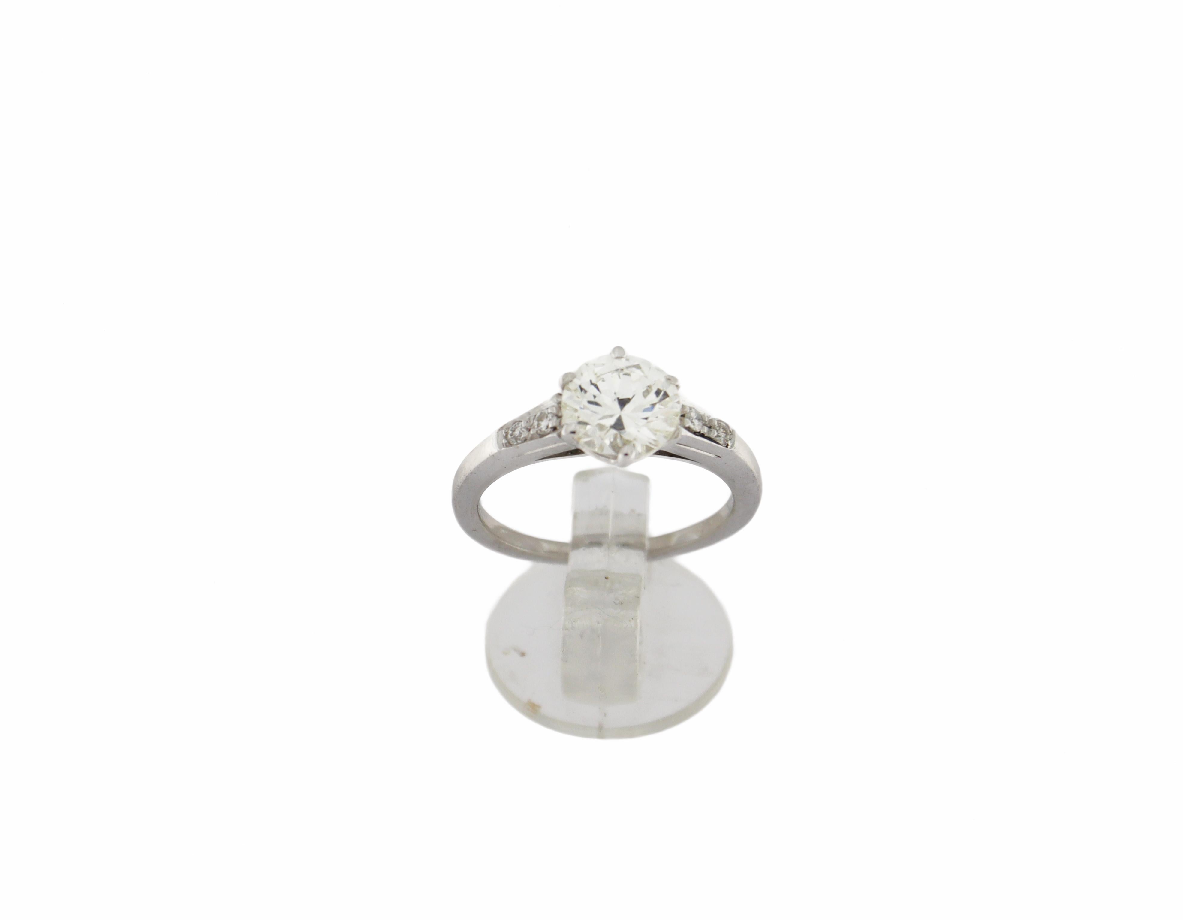 Handcraft Diamond 18 Karat White Gold Engagement Ring For Sale 9