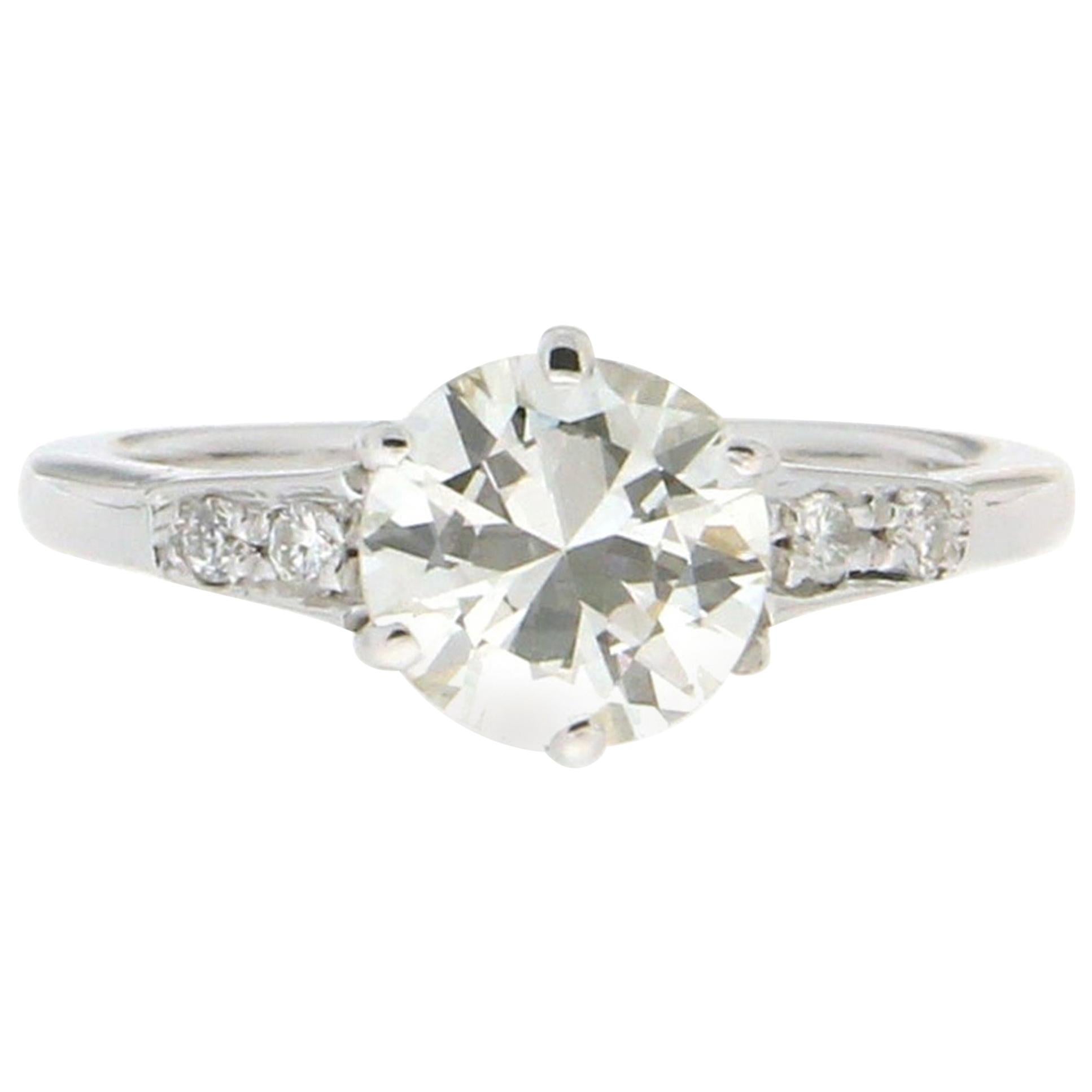 Handcraft Diamond 18 Karat White Gold Engagement Ring For Sale