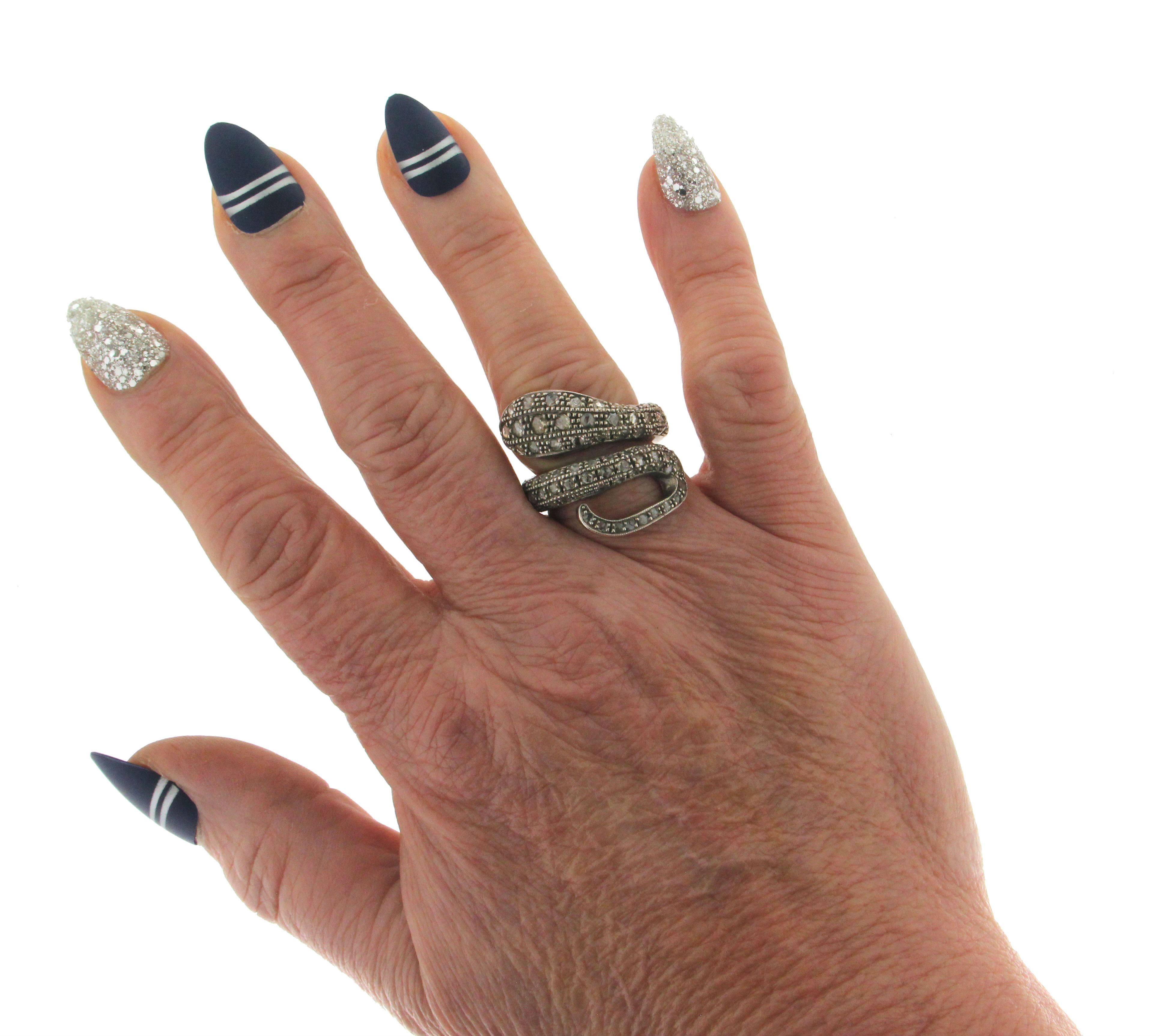 Handcraft Diamonds 14 Karat Yellow Gold and Silver Snake Cocktail Ring In New Condition For Sale In Marcianise, IT
