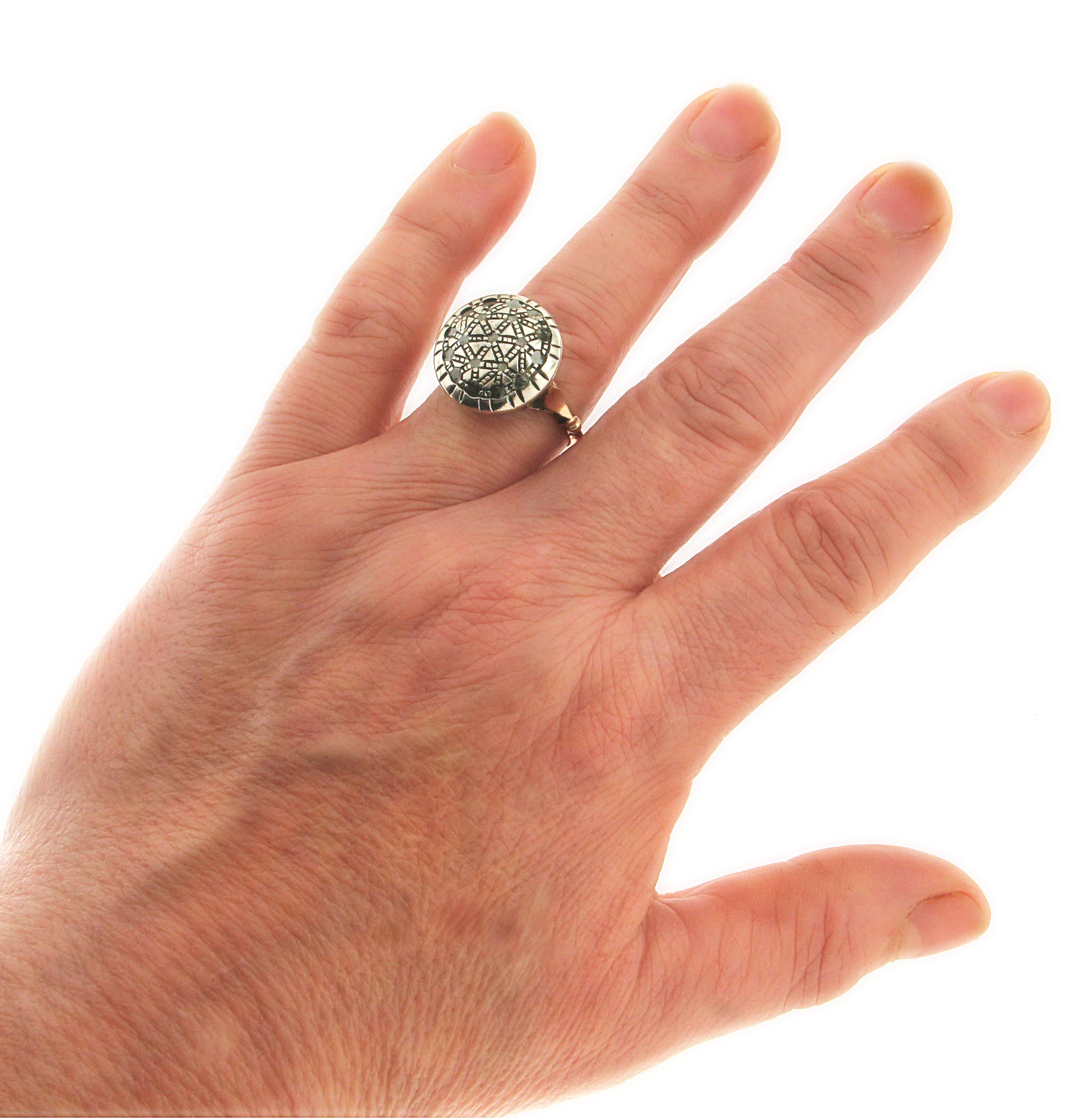 Bague cocktail artisanale en or jaune 14 carats et diamants en vente 1