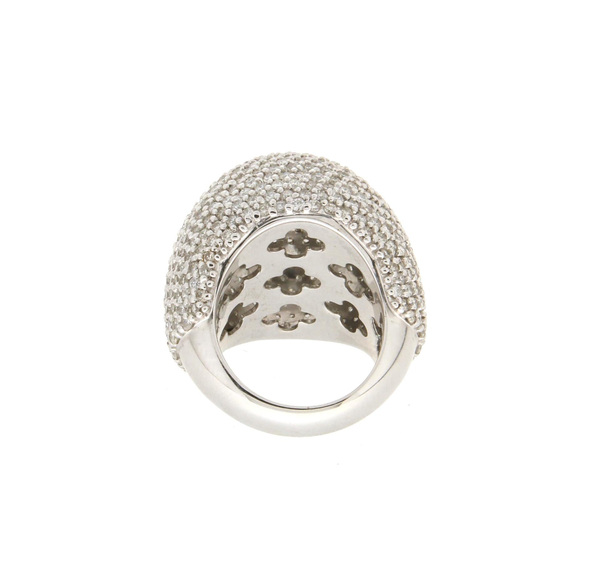 Artisan Handcraft Diamonds 18 Karat White Gold Cocktail Ring For Sale