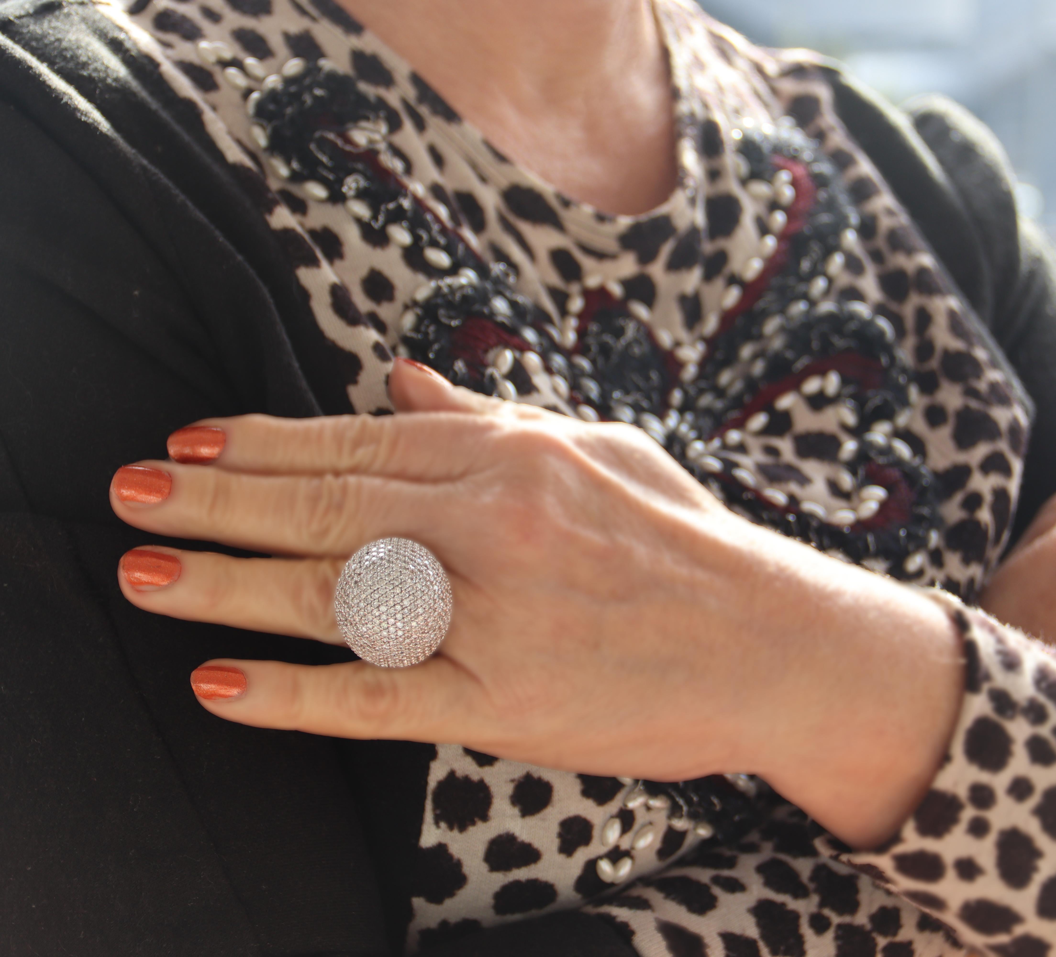 Handcraft Diamonds 18 Karat White Gold Cocktail Ring For Sale 2